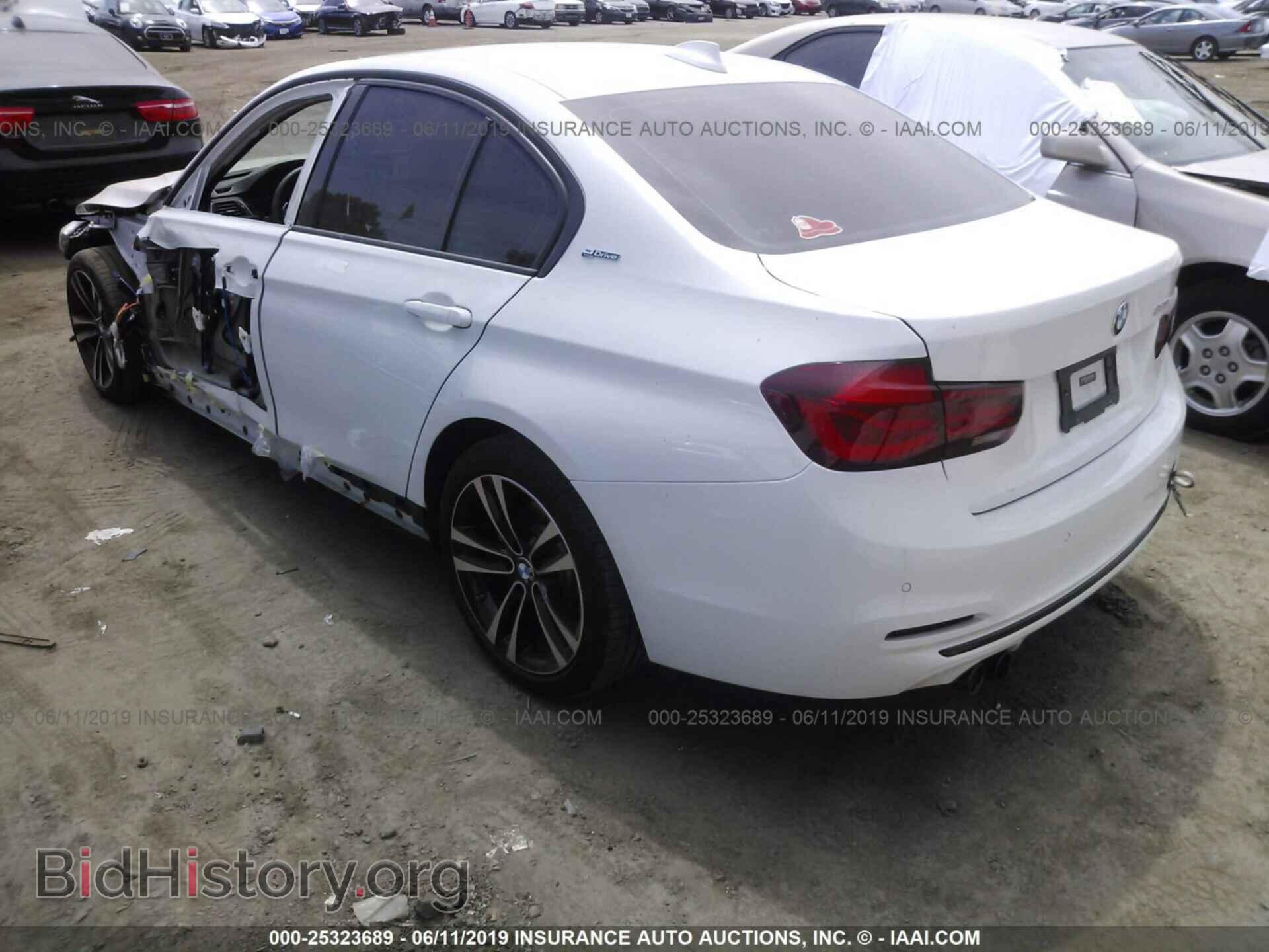 2018 BMW 330E - VIN: WBA8E1C56JA756829 - Фото 3