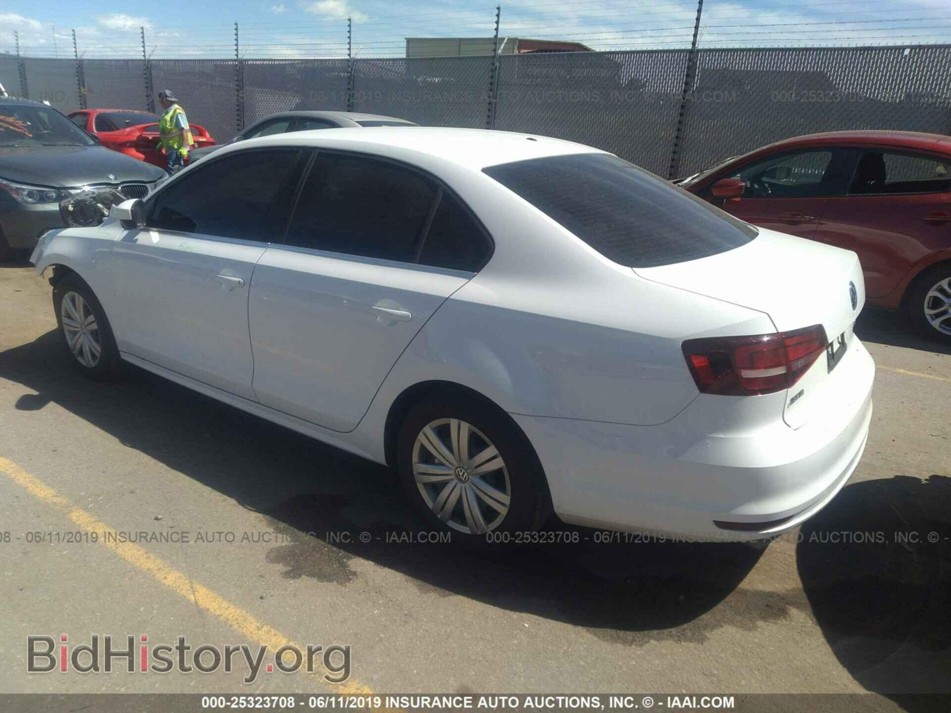 2017 VOLKSWAGEN JETTA - VIN: 3VW2B7AJ9HM414547 - Фото 3