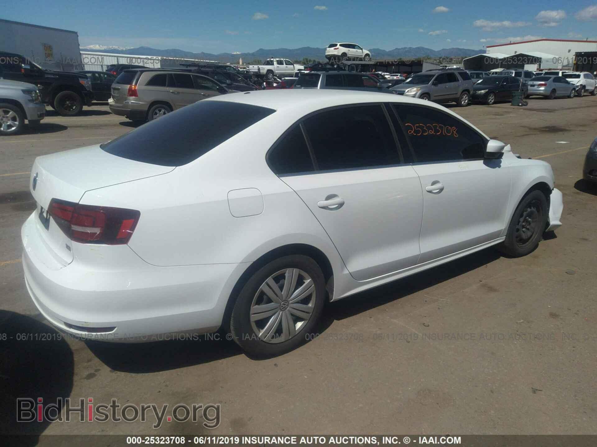 2017 VOLKSWAGEN JETTA - VIN: 3VW2B7AJ9HM414547 - Фото 4