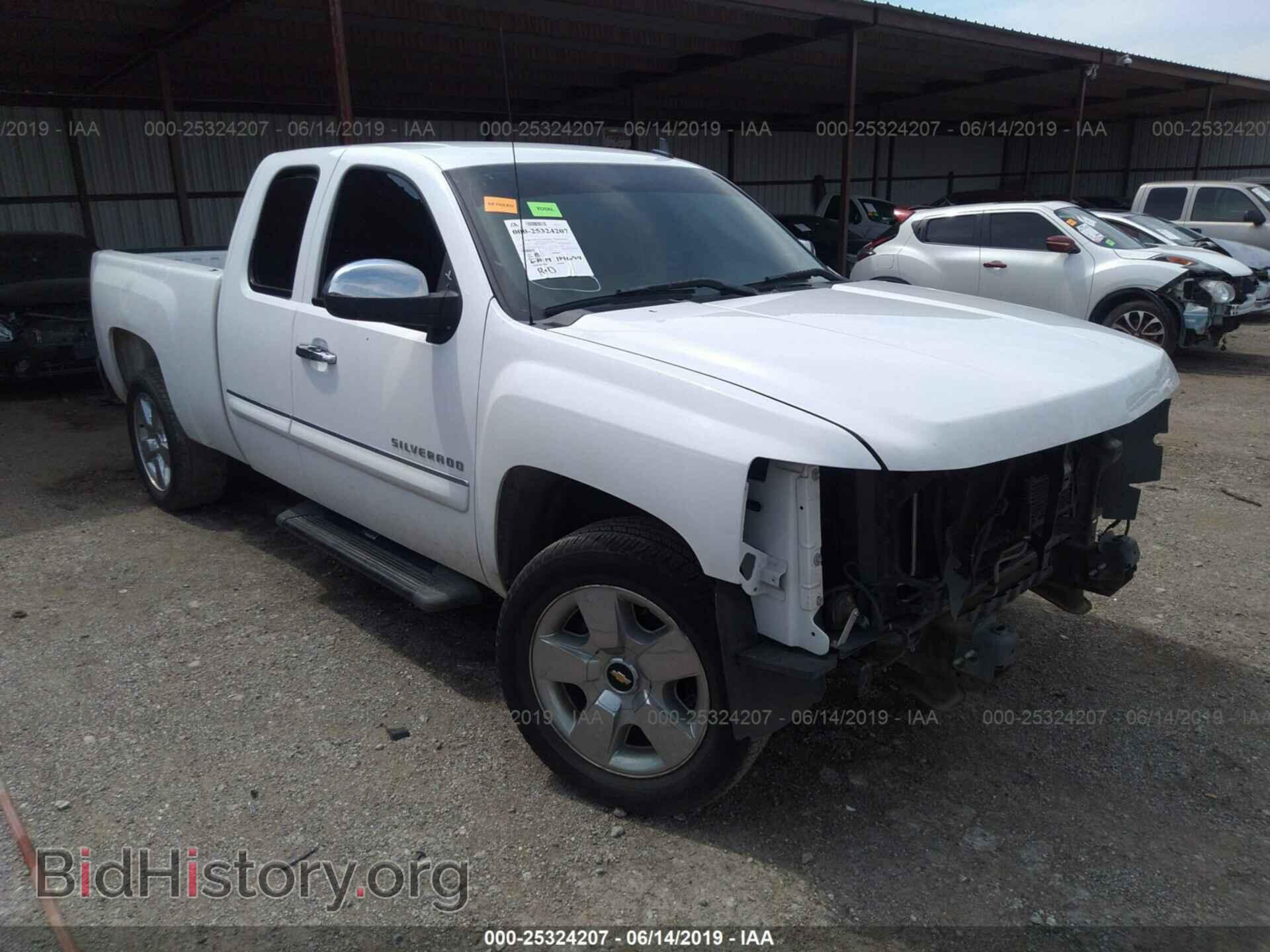 Фотография 1GCRCSE07BZ451136 - CHEVROLET SILVERADO 2011