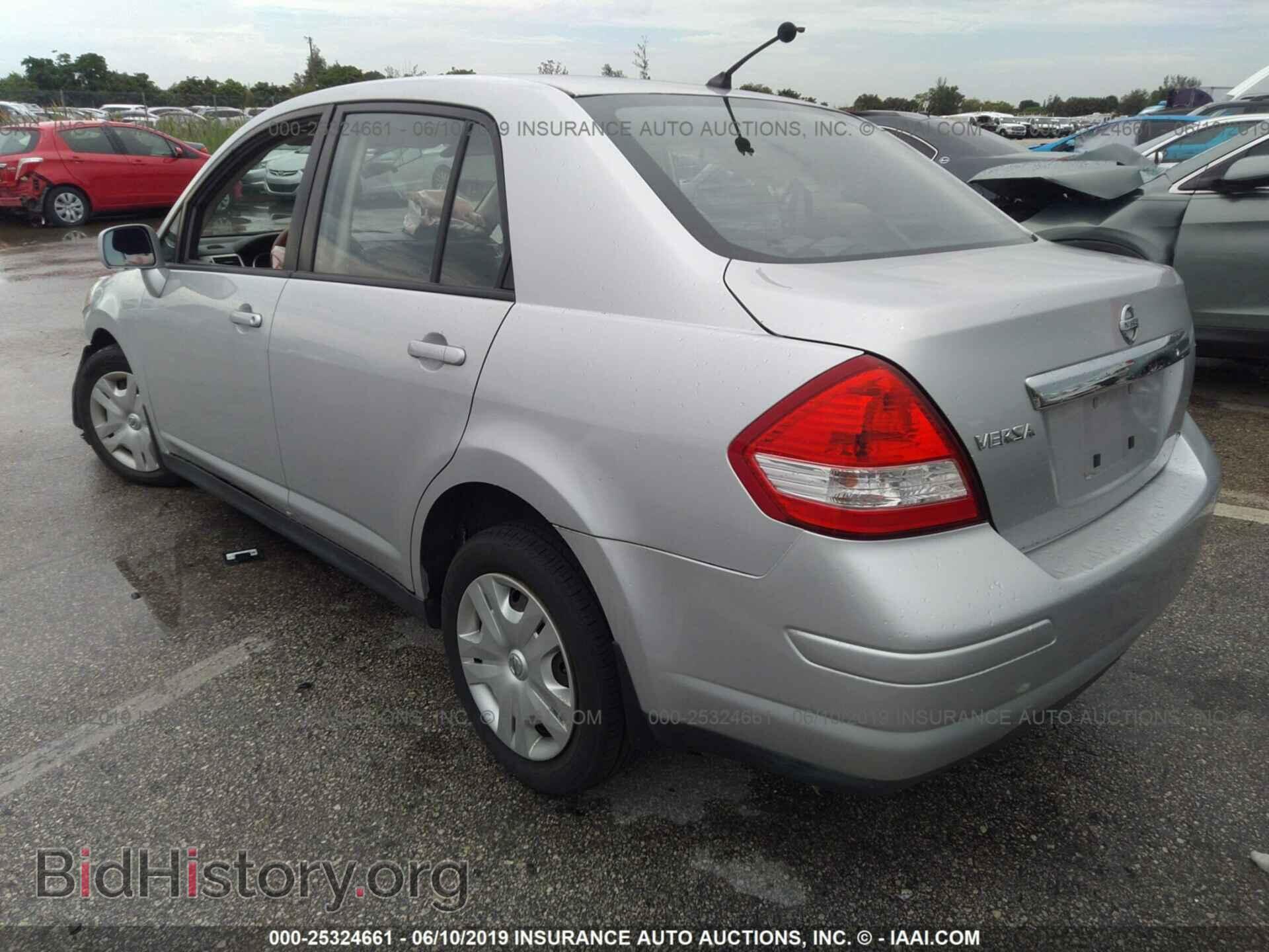 2011 NISSAN VERSA - VIN: 3N1BC1AP6BL452514 - Фото 3