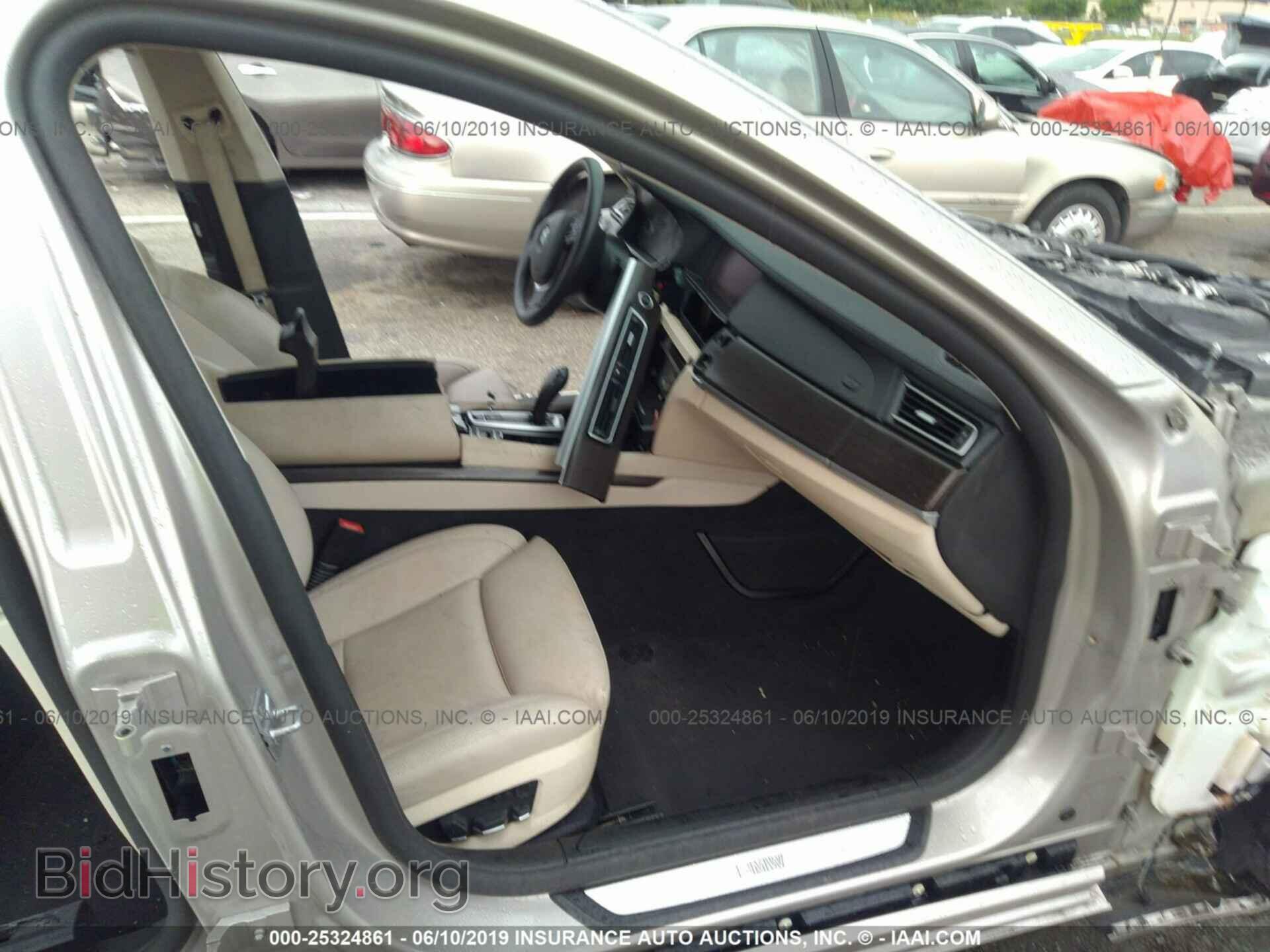 2012 BMW 750 - VIN: WBAKB8C56CC964496 - Фото 5