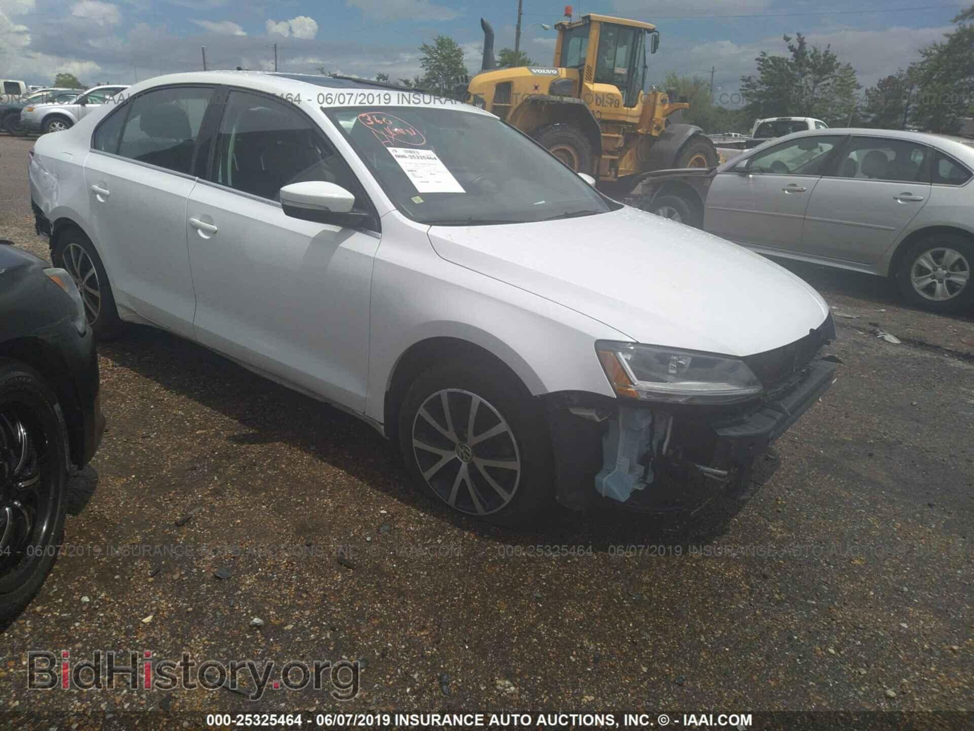 Фотография 3VWDB7AJ0HM210518 - VOLKSWAGEN JETTA 2017