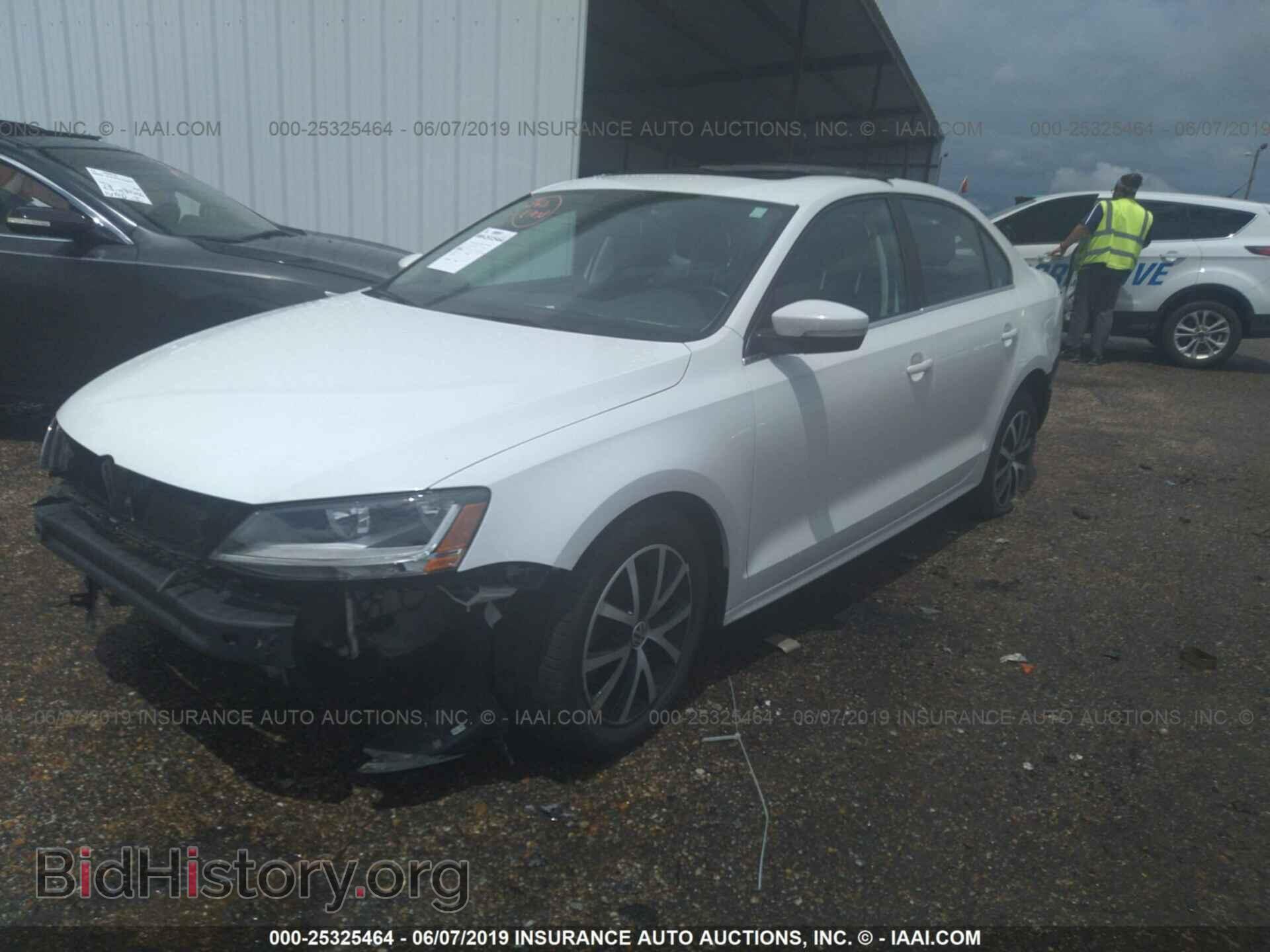 2017 VOLKSWAGEN JETTA - VIN: 3VWDB7AJ0HM210518 - Фото 2