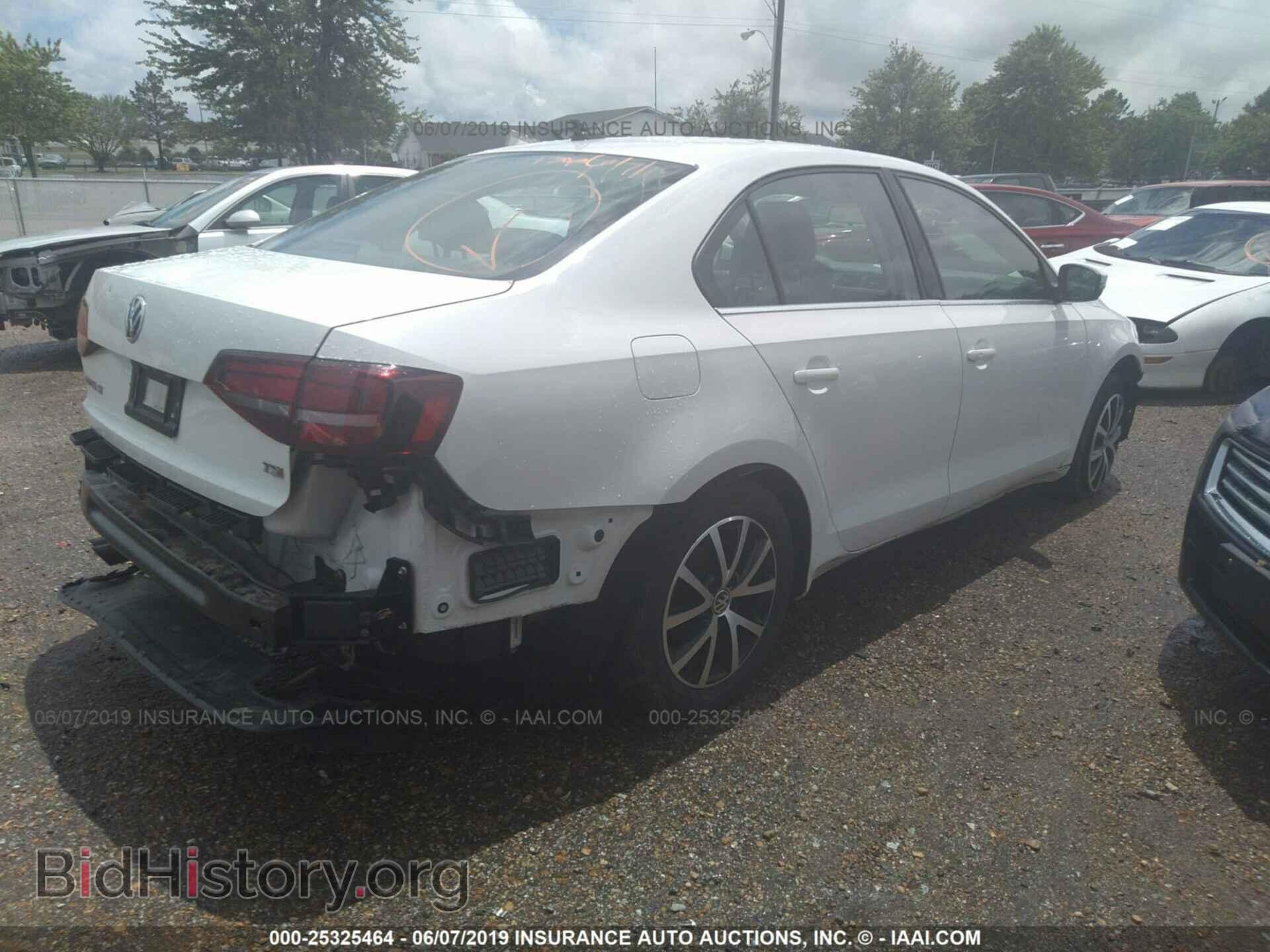 2017 VOLKSWAGEN JETTA - VIN: 3VWDB7AJ0HM210518 - Фото 4