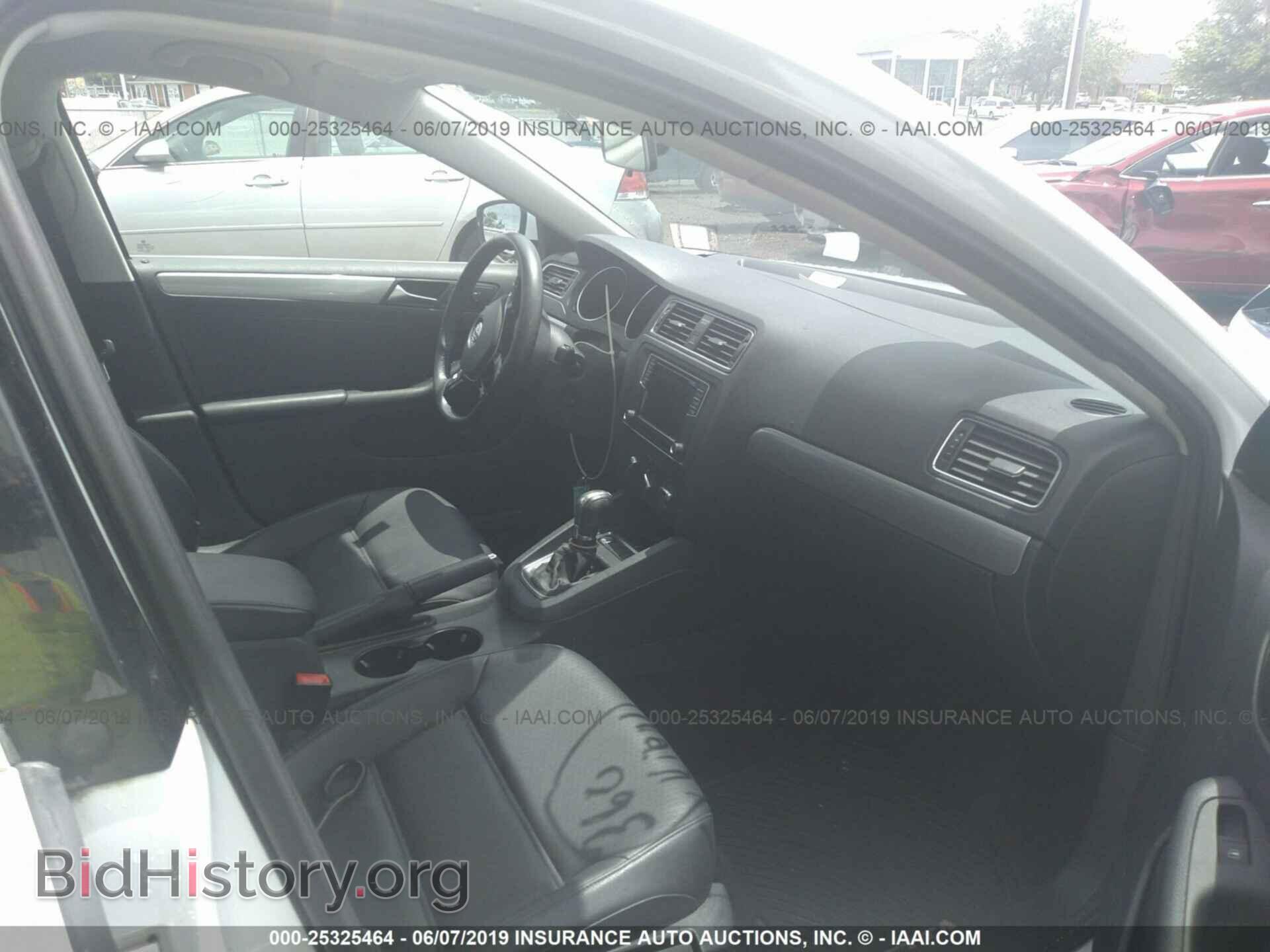 2017 VOLKSWAGEN JETTA - VIN: 3VWDB7AJ0HM210518 - Фото 5