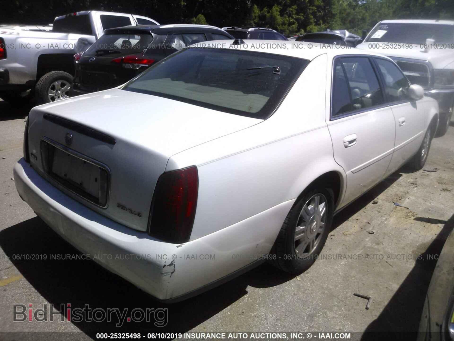 2004 CADILLAC DEVILLE - VIN: 1G6KD54YX4U137300 - Photo 4