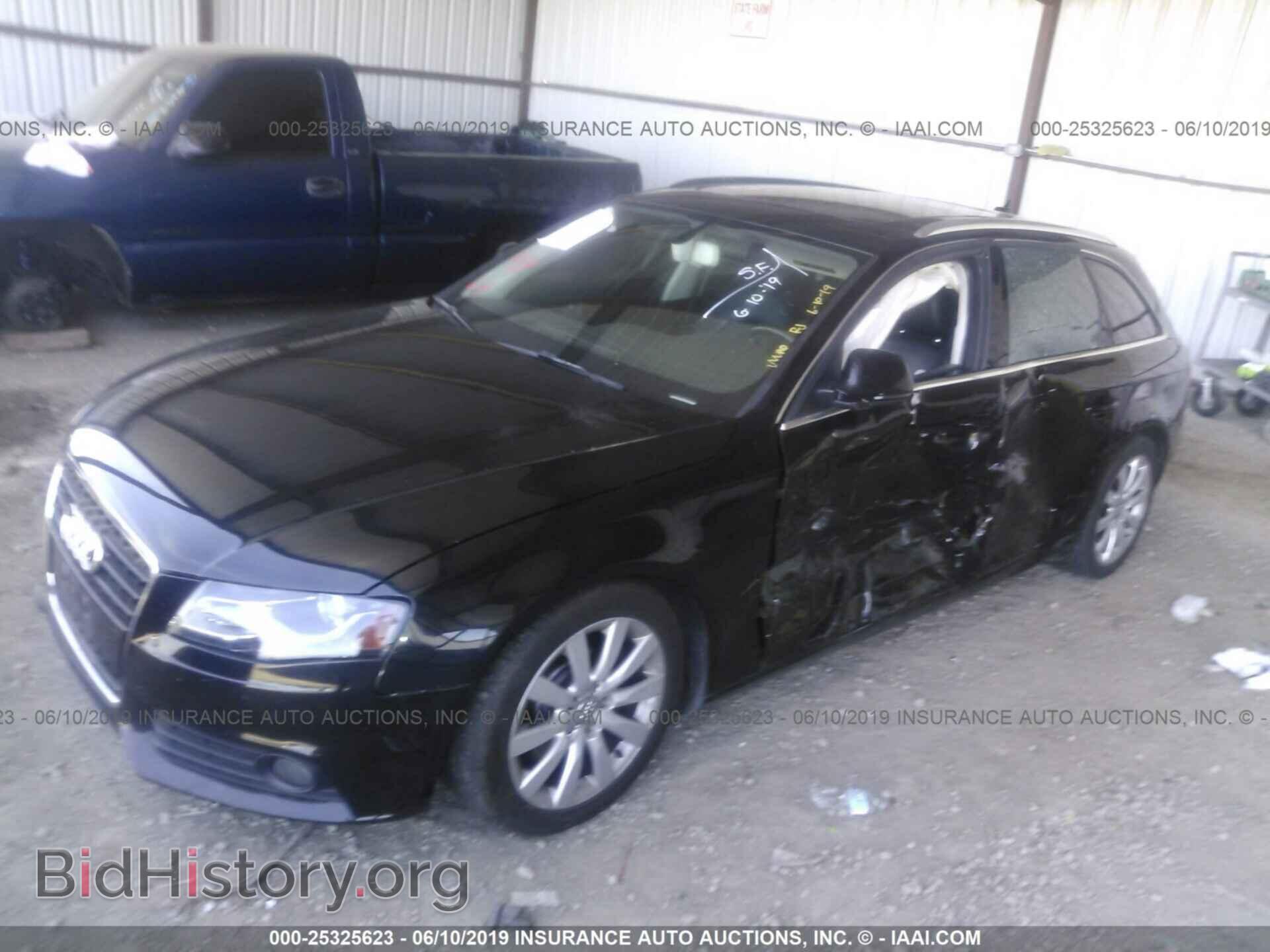 2009 AUDI A4 - VIN: WAUGF78K29A202113 - Photo 2