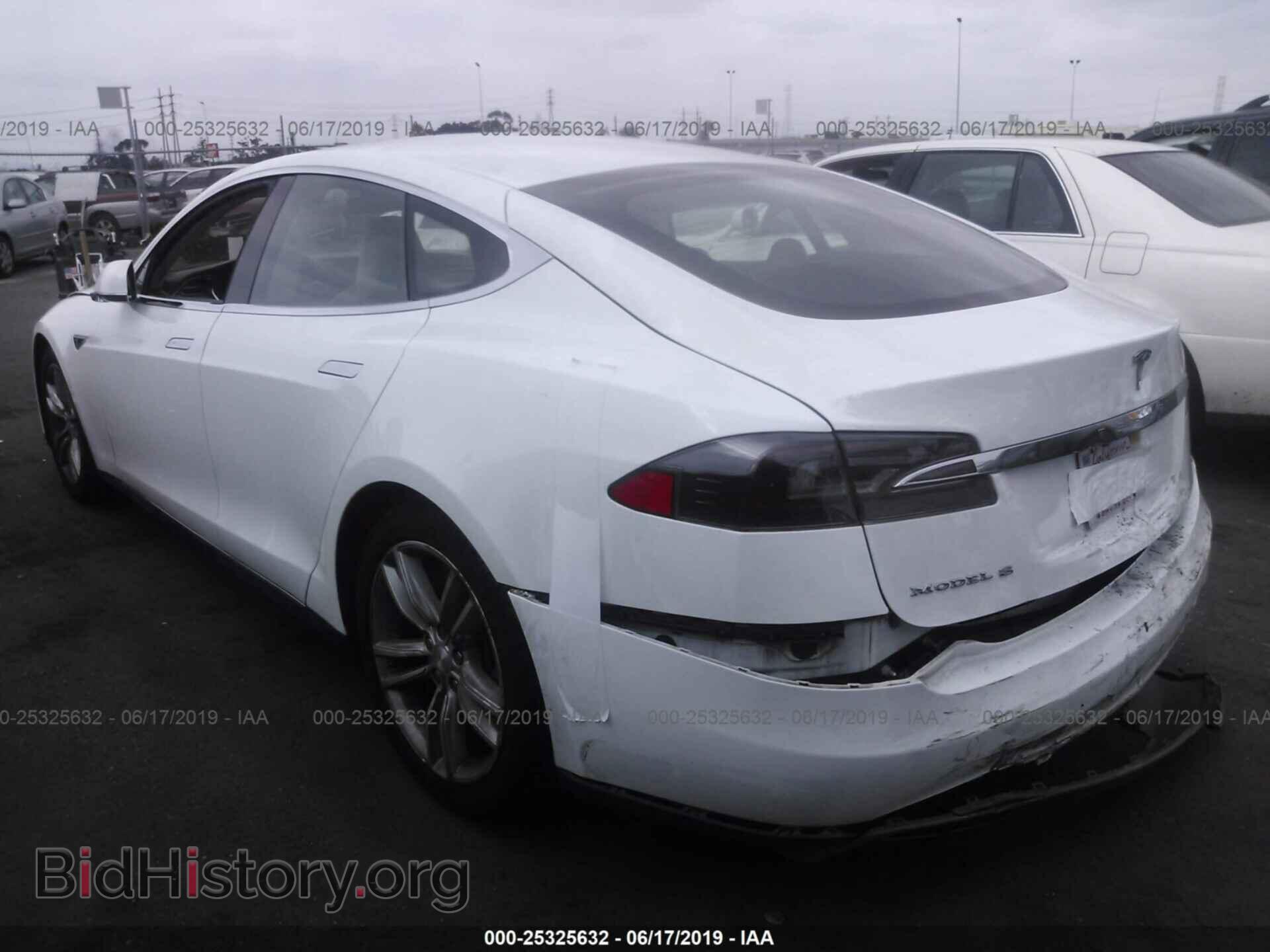 2013 TESLA MODEL S - VIN: 5YJSA1CN0DFP06119 - Фото 3