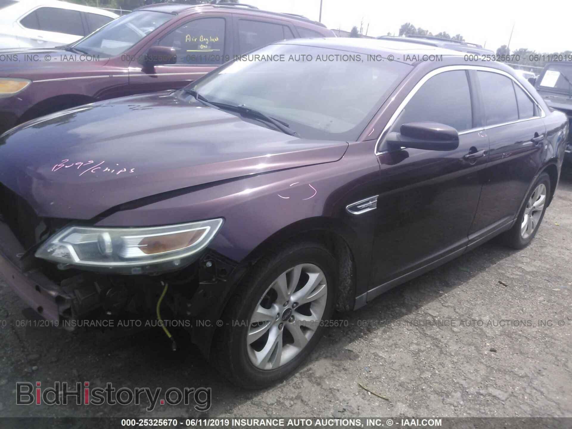 2011 FORD TAURUS - VIN: 1FAHP2EW7BG124919 - Фото 2
