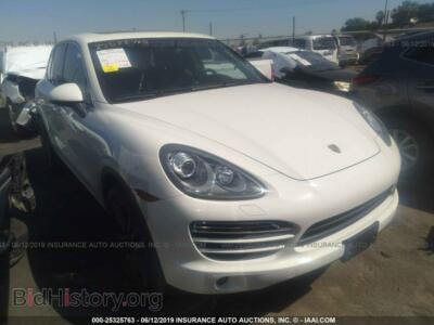 2012 Porsche CAYENNE, white — VIN WP1AA2A23CLA03635, IAAI