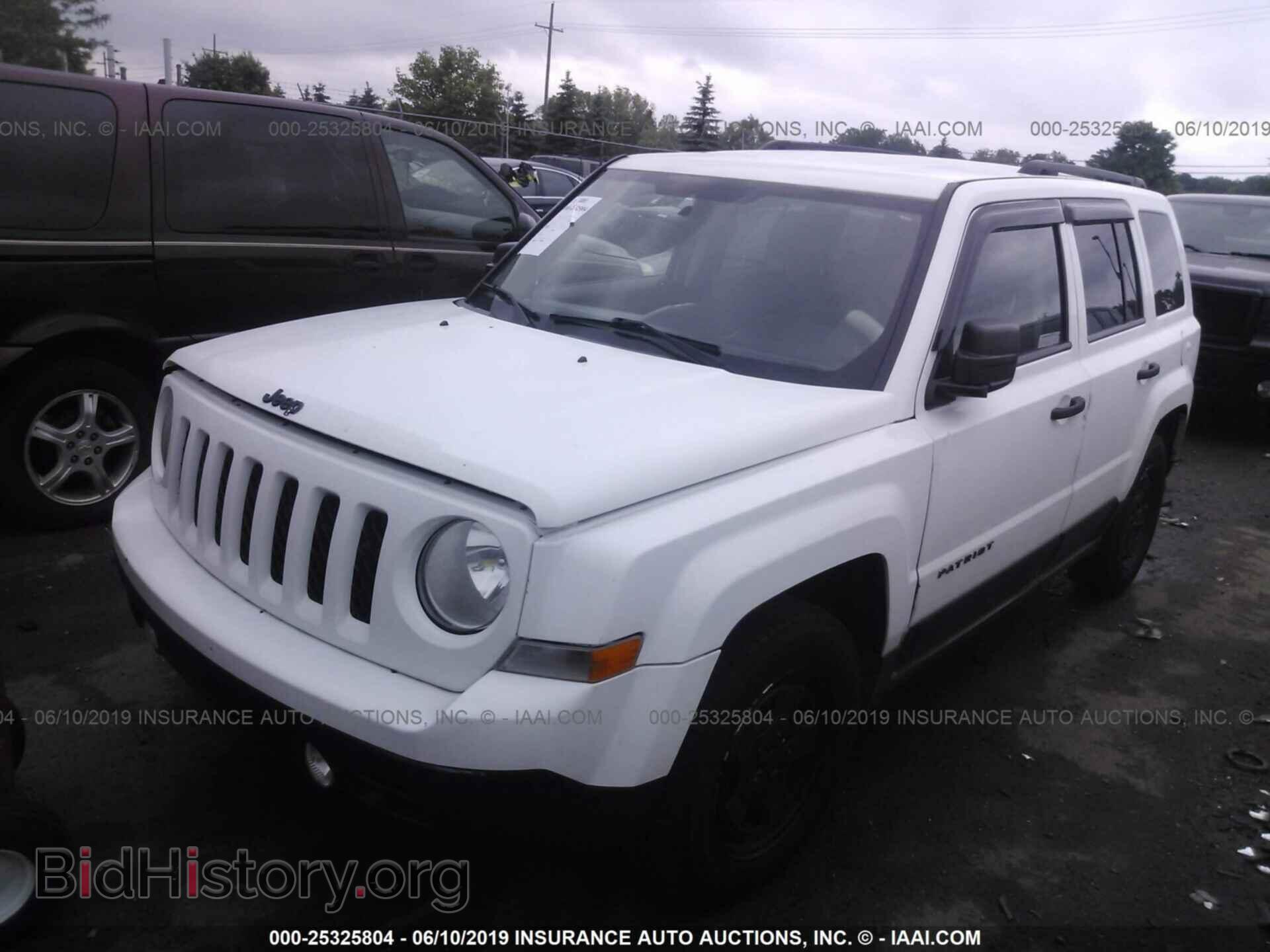 2011 JEEP PATRIOT - VIN: 1J4NT1GA3BD192800 - Фото 2