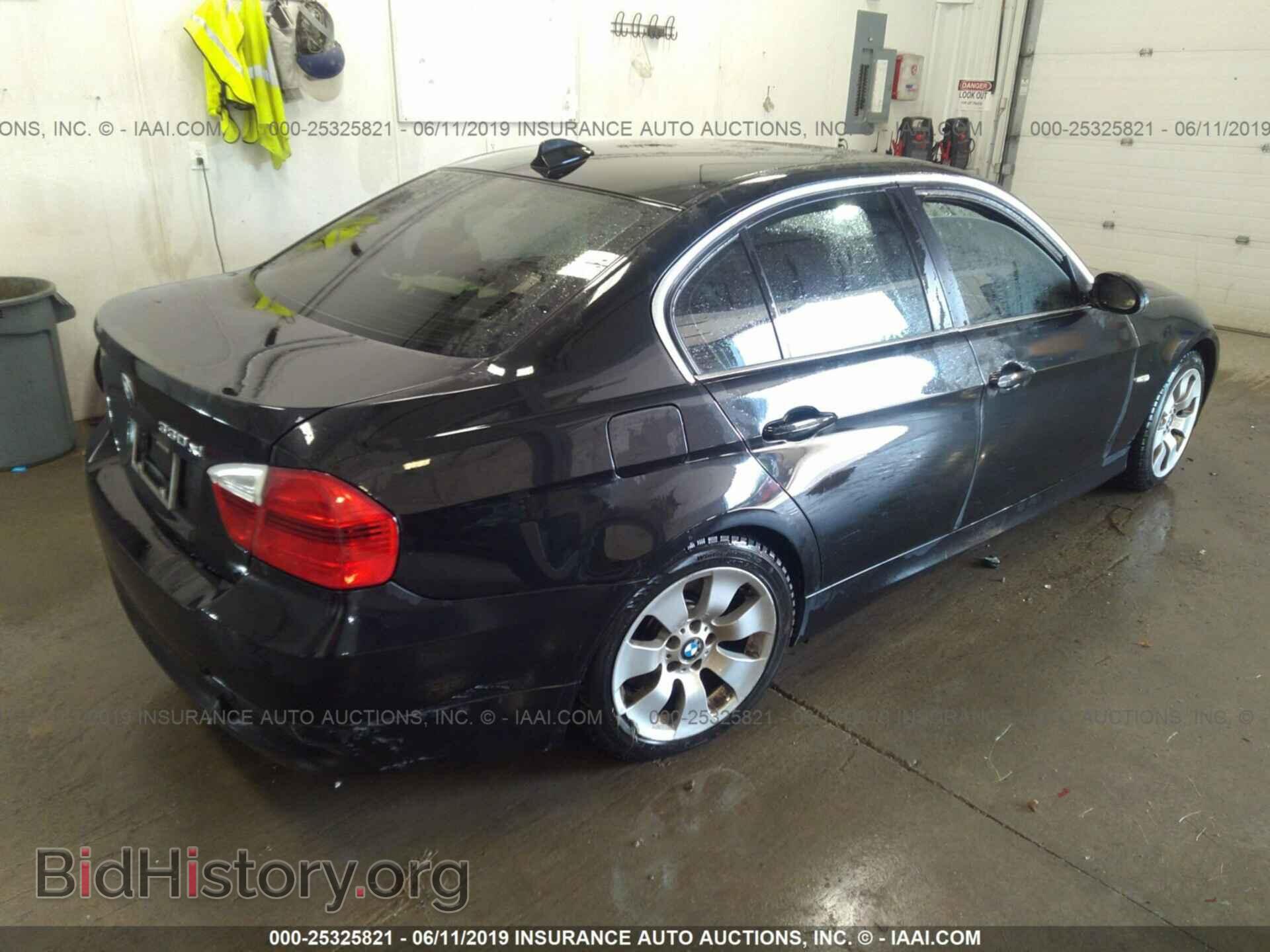 2006 BMW 330 - VIN: WBAVD33546KV60360 - Фото 4