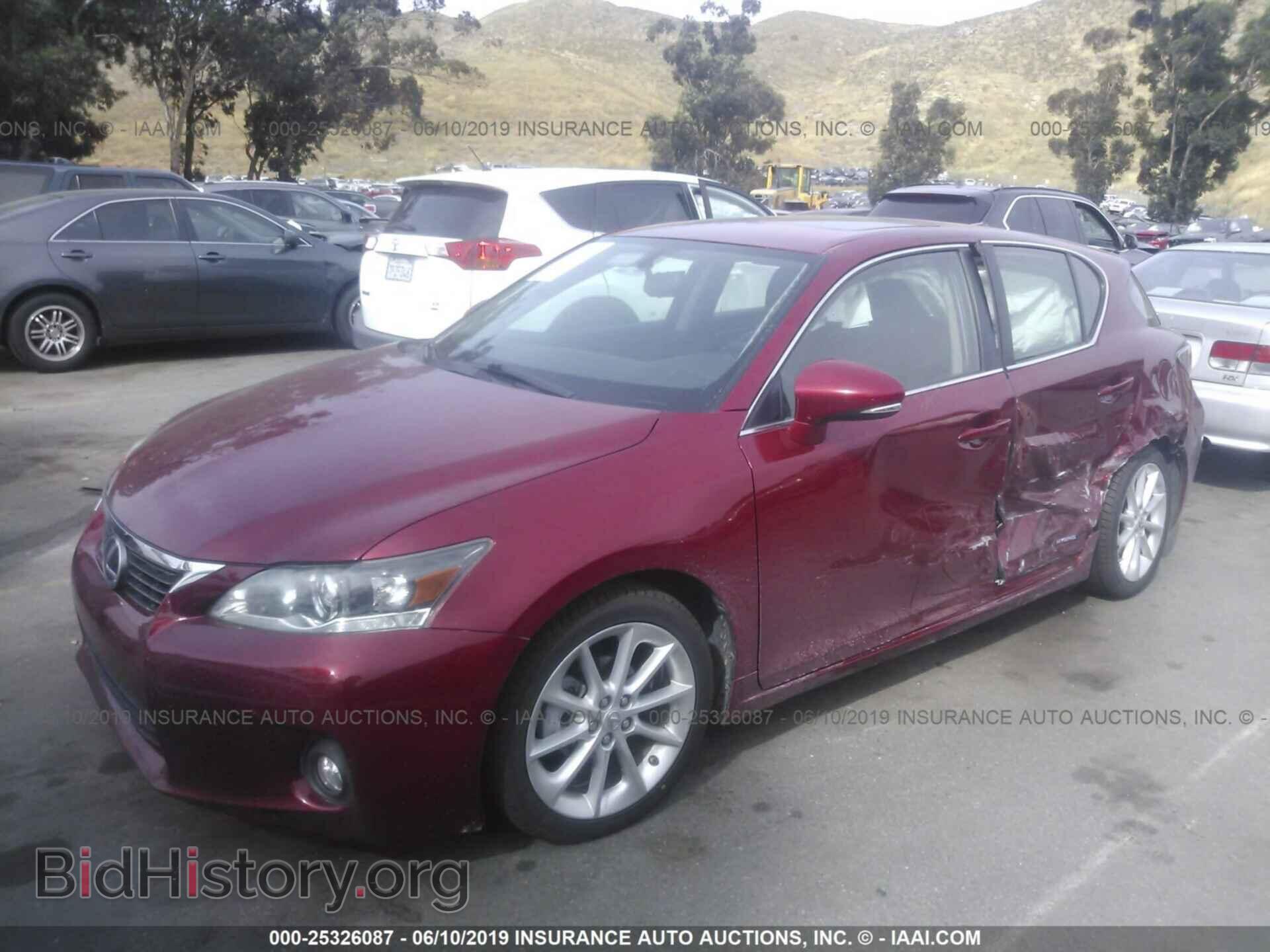 2011 LEXUS CT - VIN: JTHKD5BH8B2032150 - Photo 2