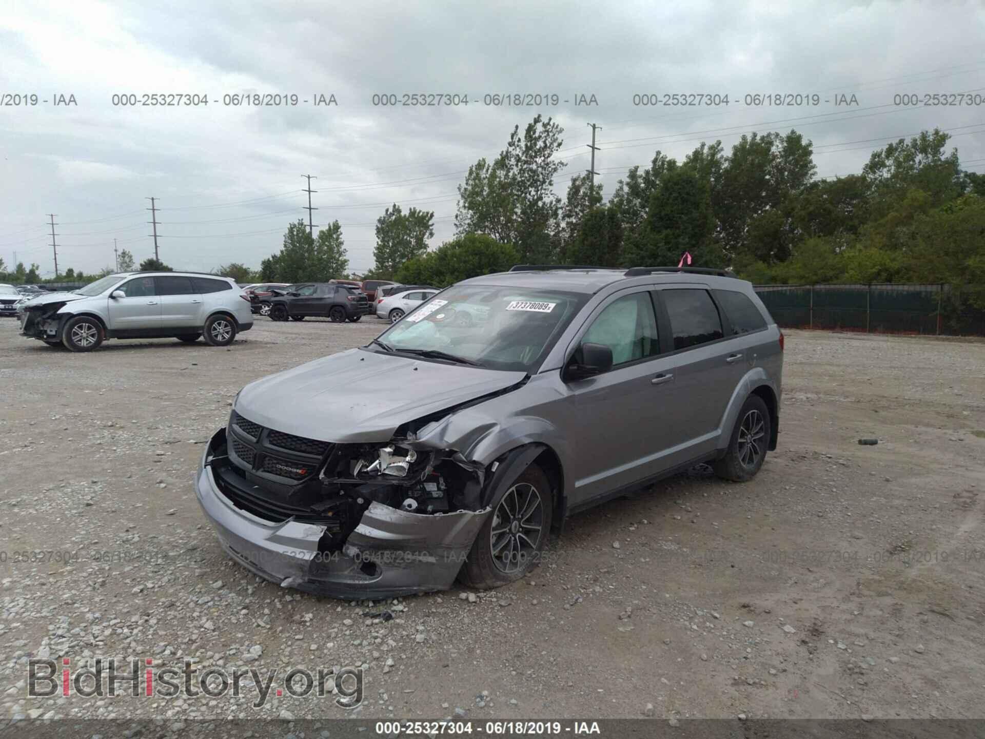 2018 DODGE JOURNEY - VIN: 3C4PDCAB3JT521111 - Фото 2
