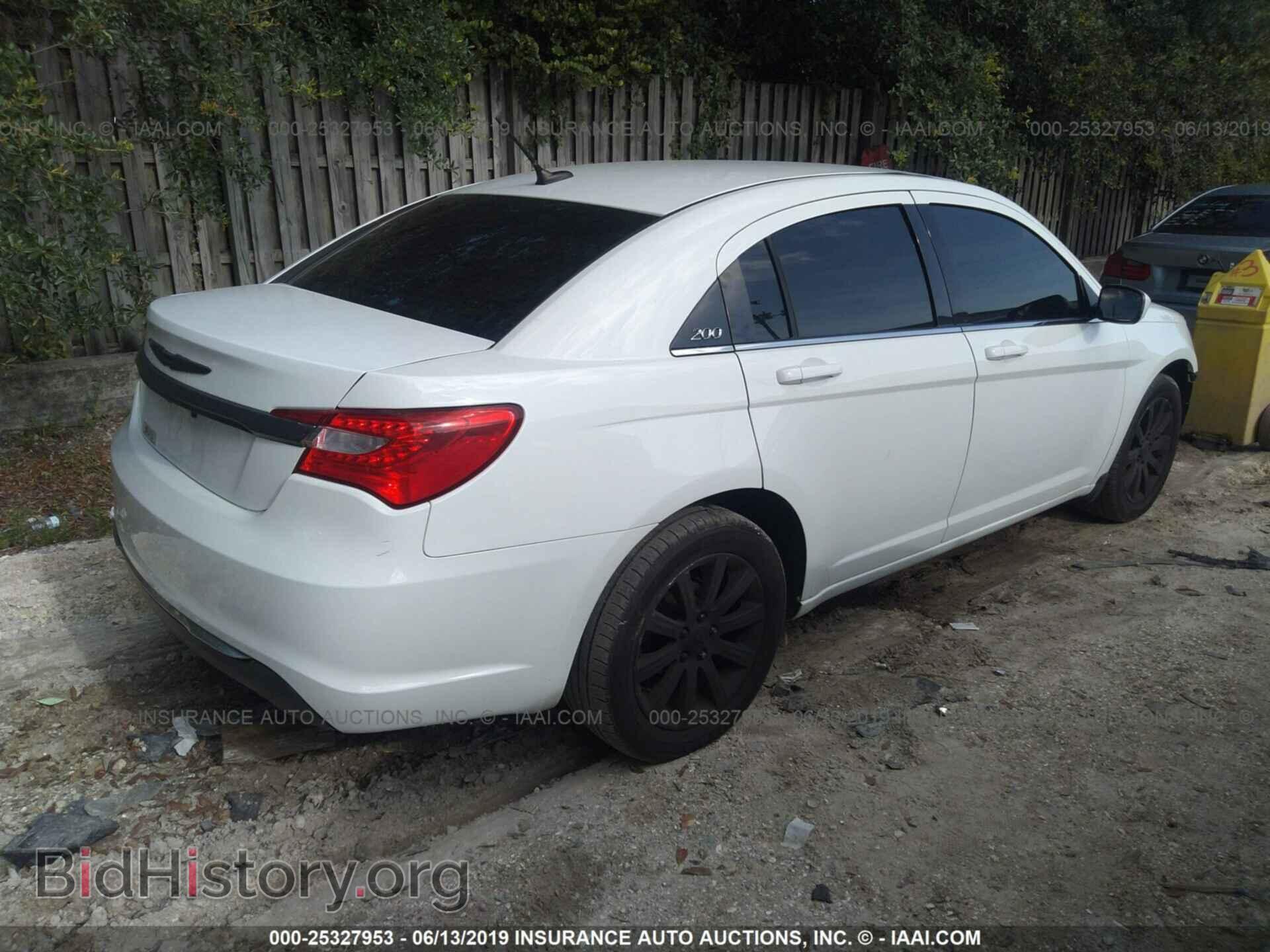 2011 CHRYSLER 200 - VIN: 1C3BC1FB4BN568695 - Фото 4