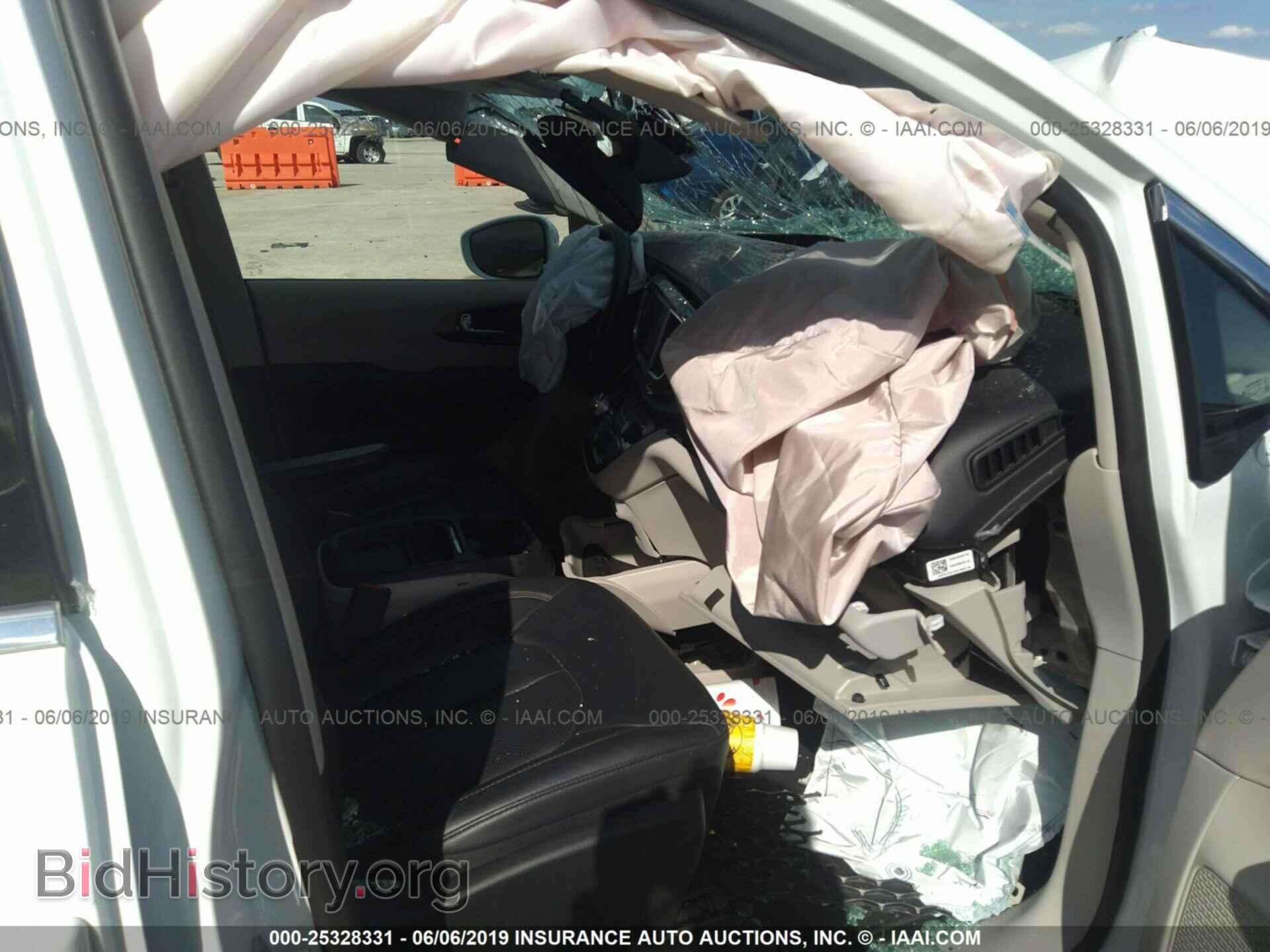 2019 CHRYSLER PACIFICA - VIN: 2C4RC1BG2KR560366 - Photo 5