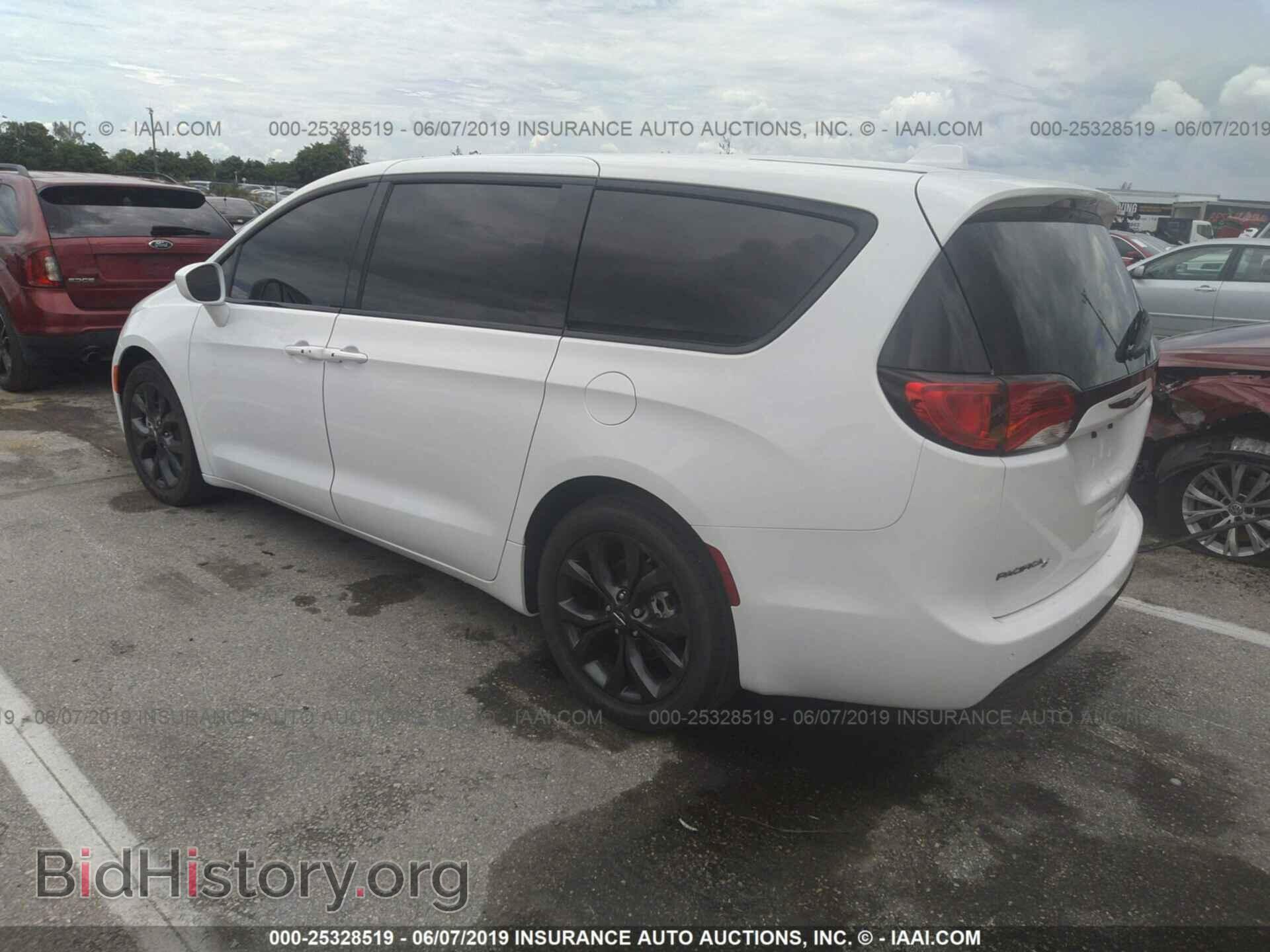 2019 CHRYSLER PACIFICA - VIN: 2C4RC1FG0KR567584 - Photo 3