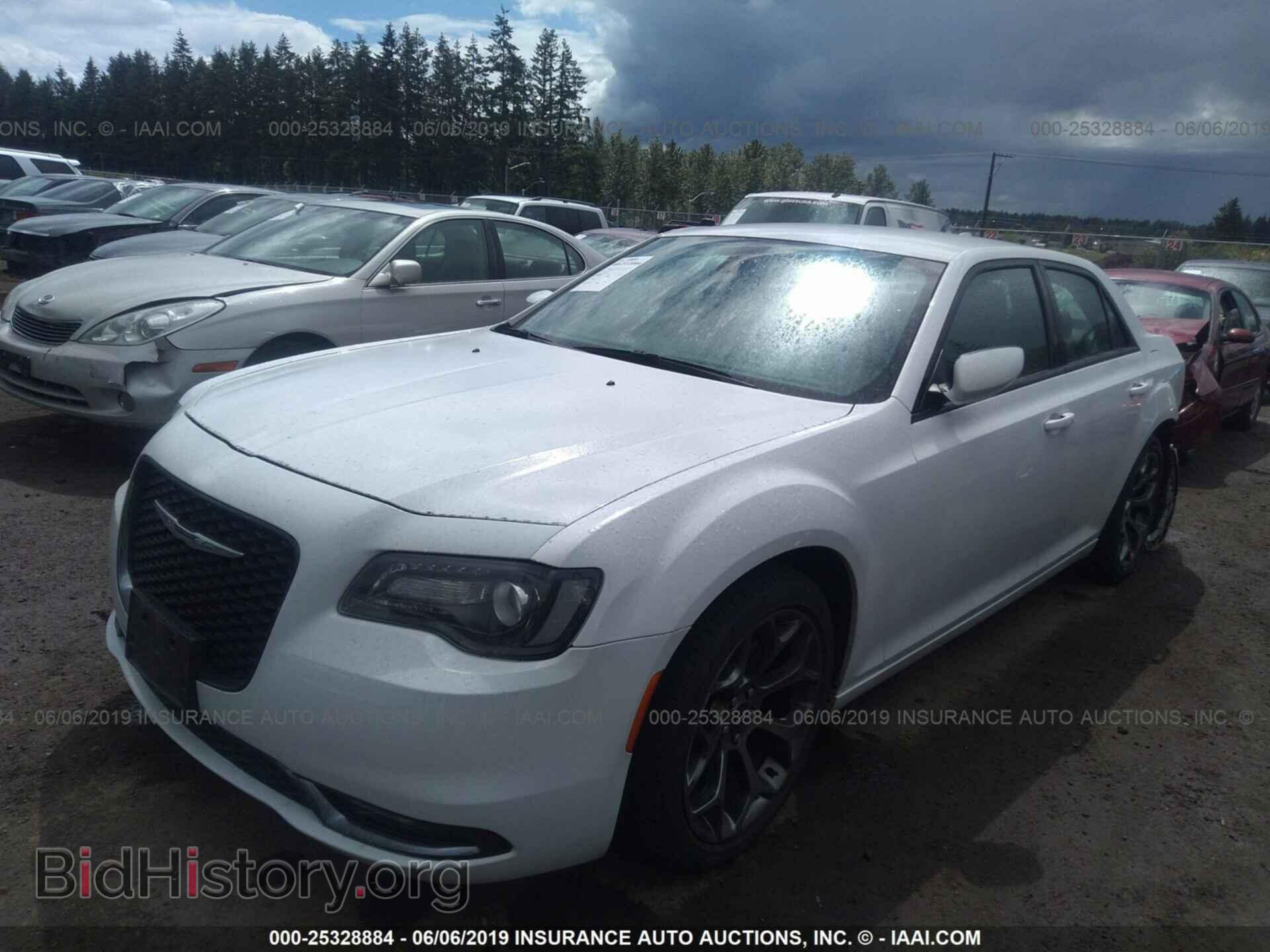 2017 CHRYSLER 300 - VIN: 2C3CCABG1HH663707 - Photo 2