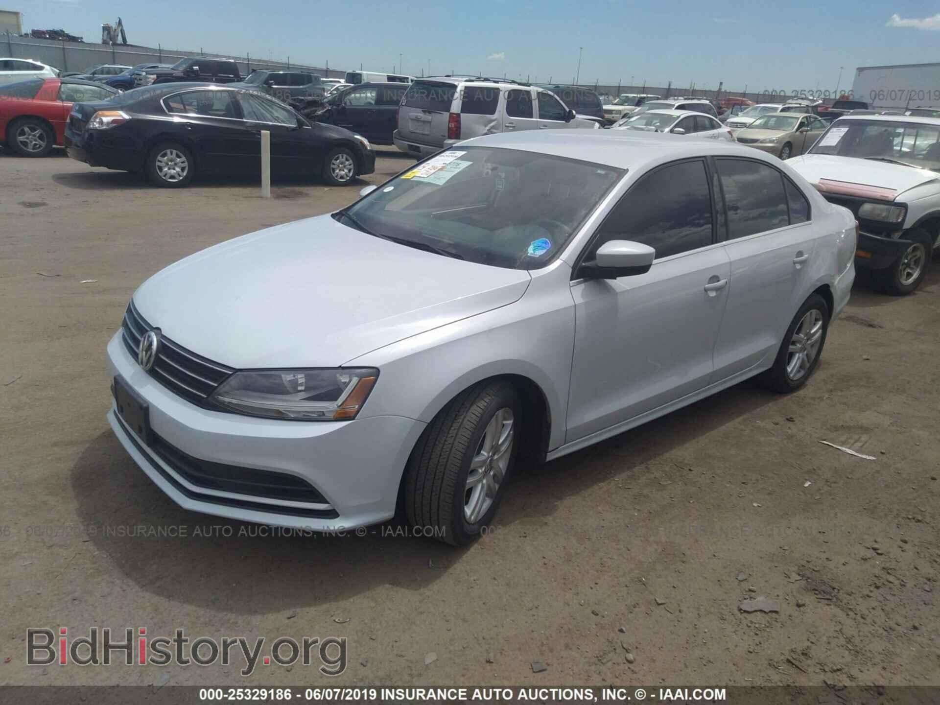 2017 VOLKSWAGEN JETTA - VIN: 3VW2B7AJ1HM228999 - Фото 2