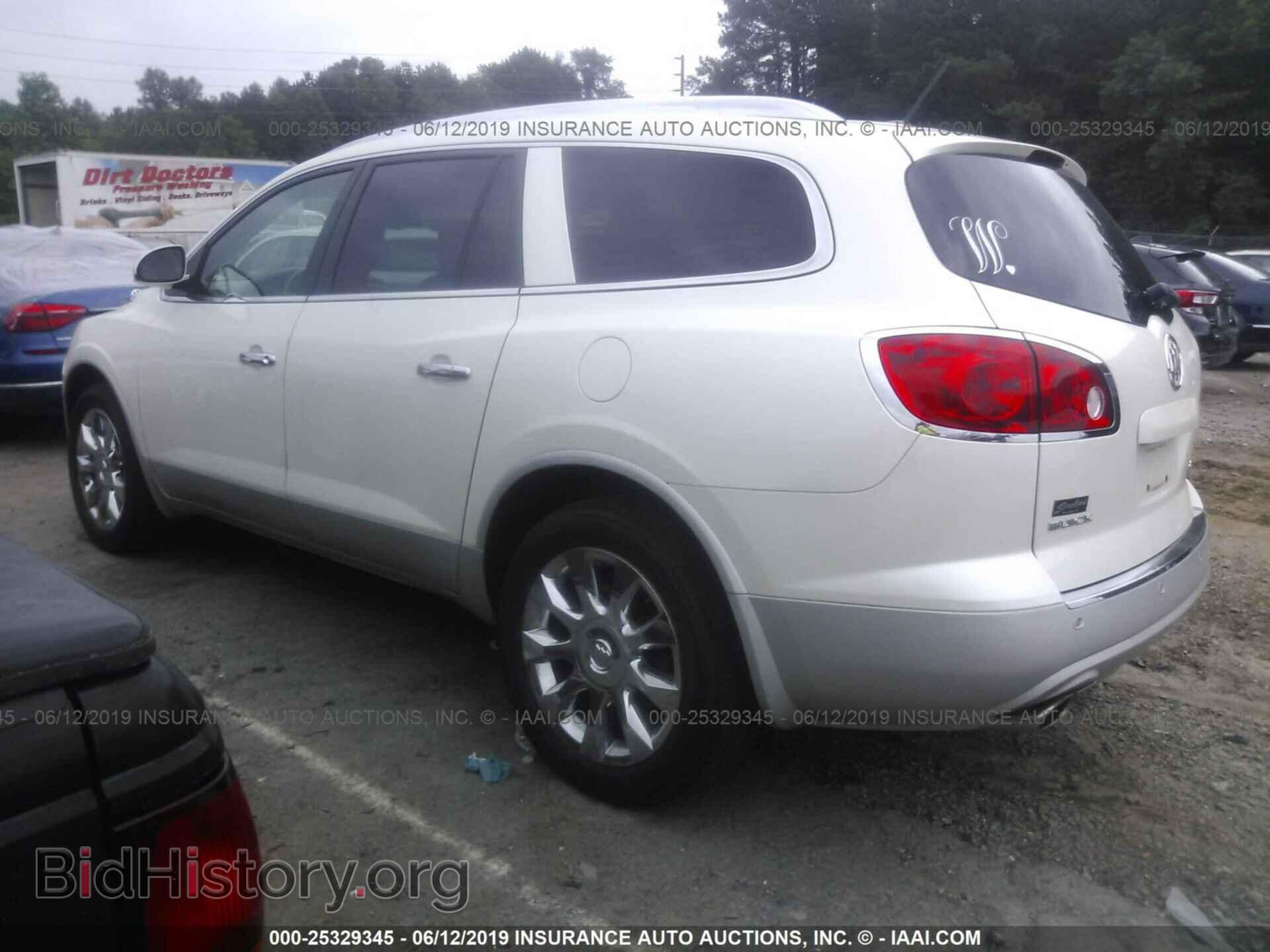 2011 BUICK ENCLAVE - VIN: 5GAKVCEDXBJ162076 - Фото 3
