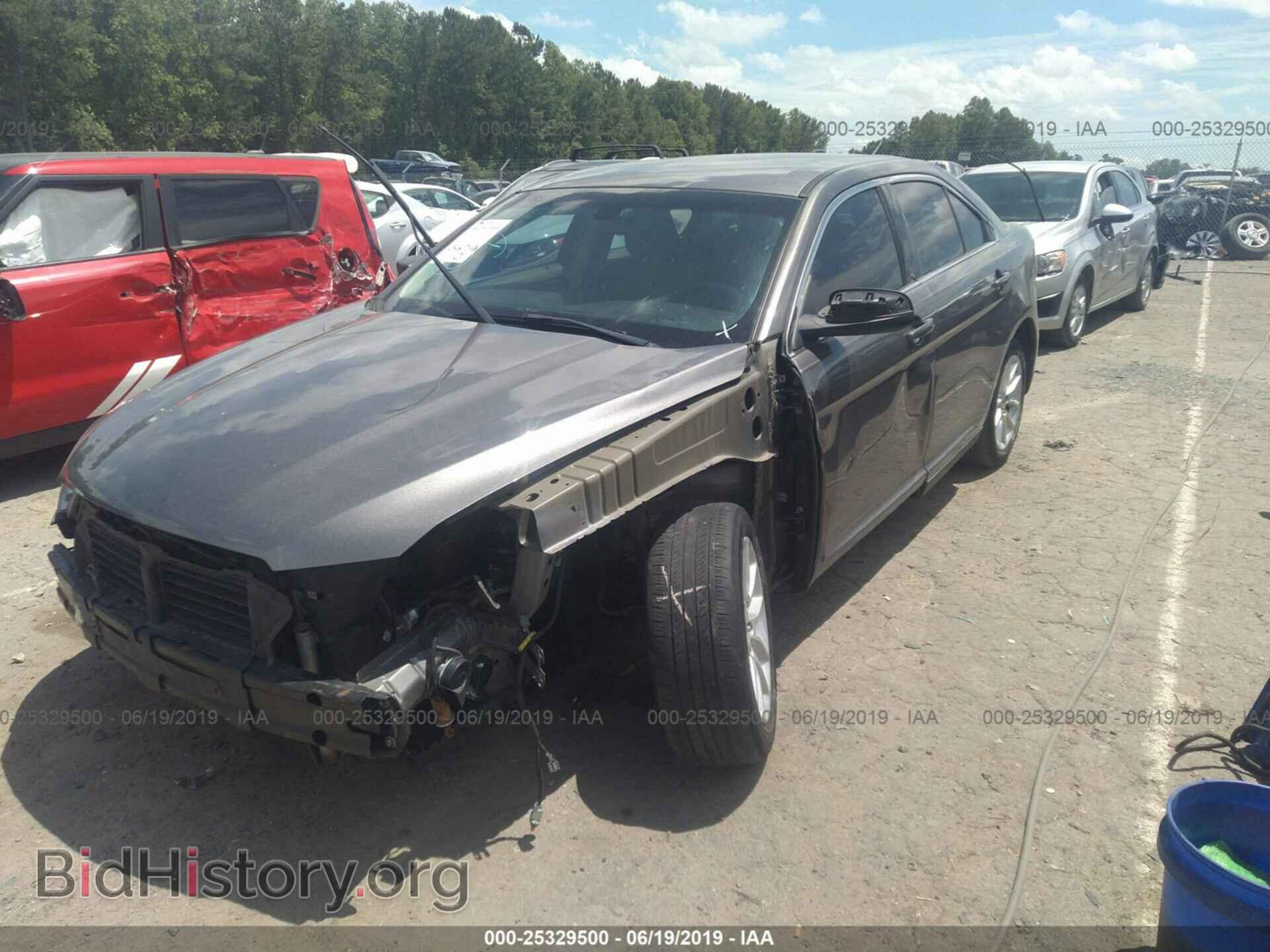 2013 FORD TAURUS - VIN: 1FAHP2D84DG197963 - Фото 2