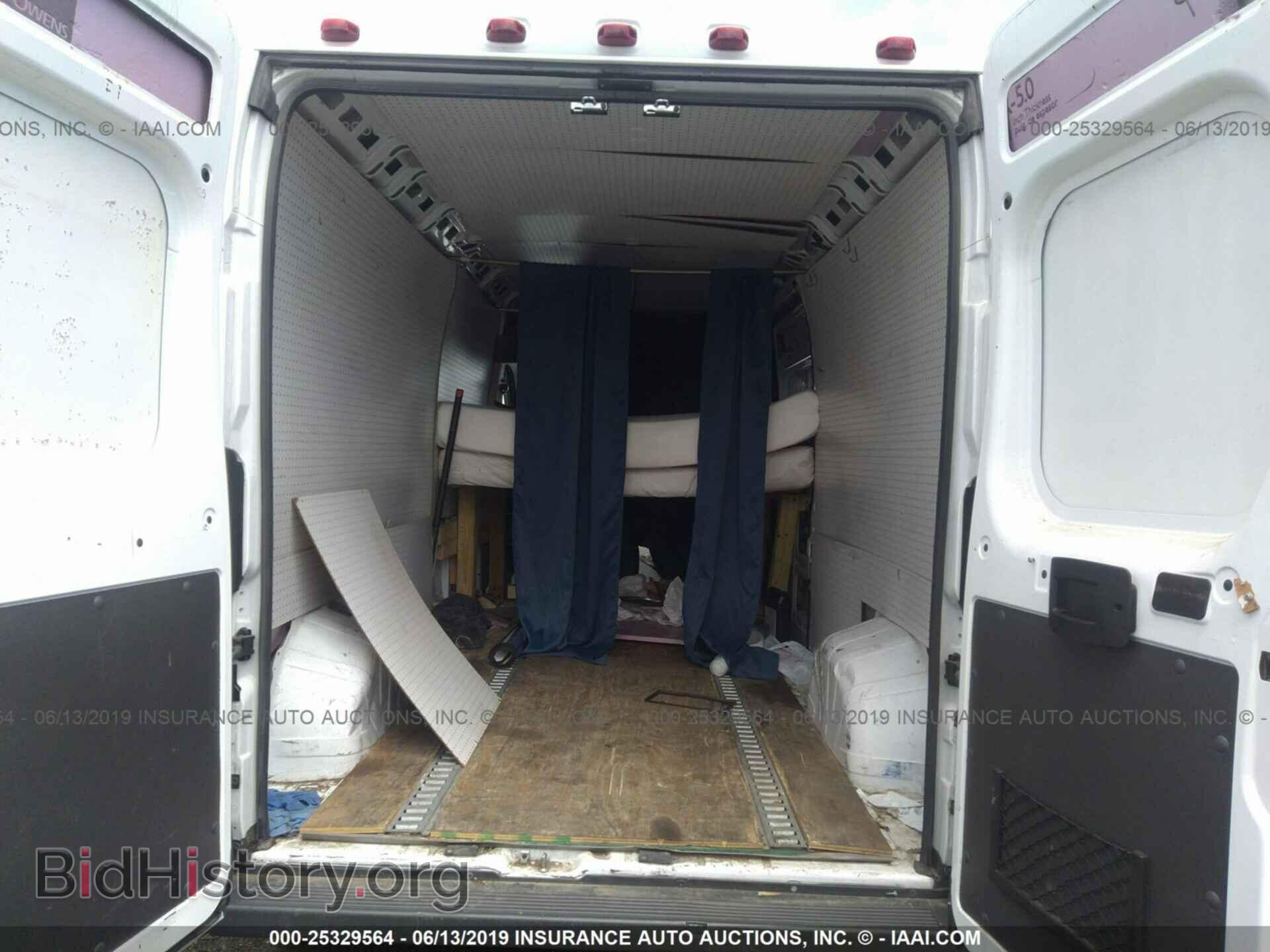 2017 RAM PROMASTER 2500 - VIN: 3C6TRVDG5HE533429 - Фото 8