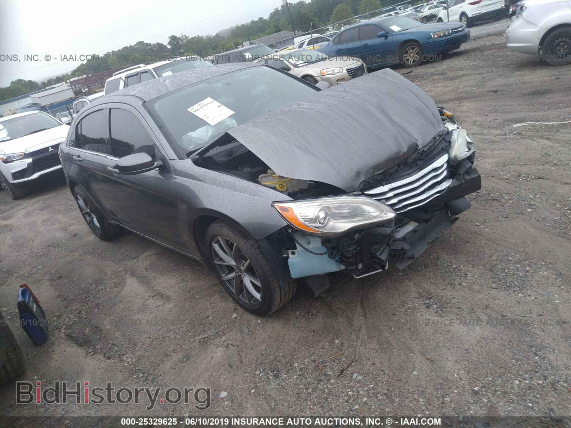 Фотография 1C3CCBAB9CN318534 - CHRYSLER 200 2012