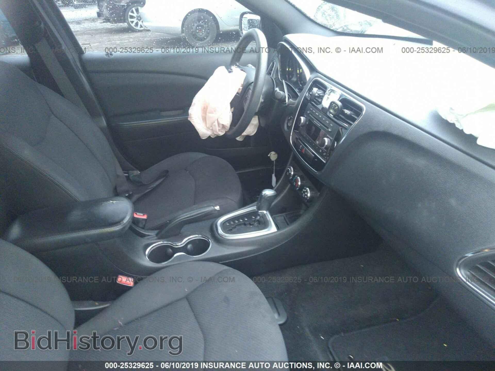 2012 CHRYSLER 200 - VIN: 1C3CCBAB9CN318534 - Фото 5