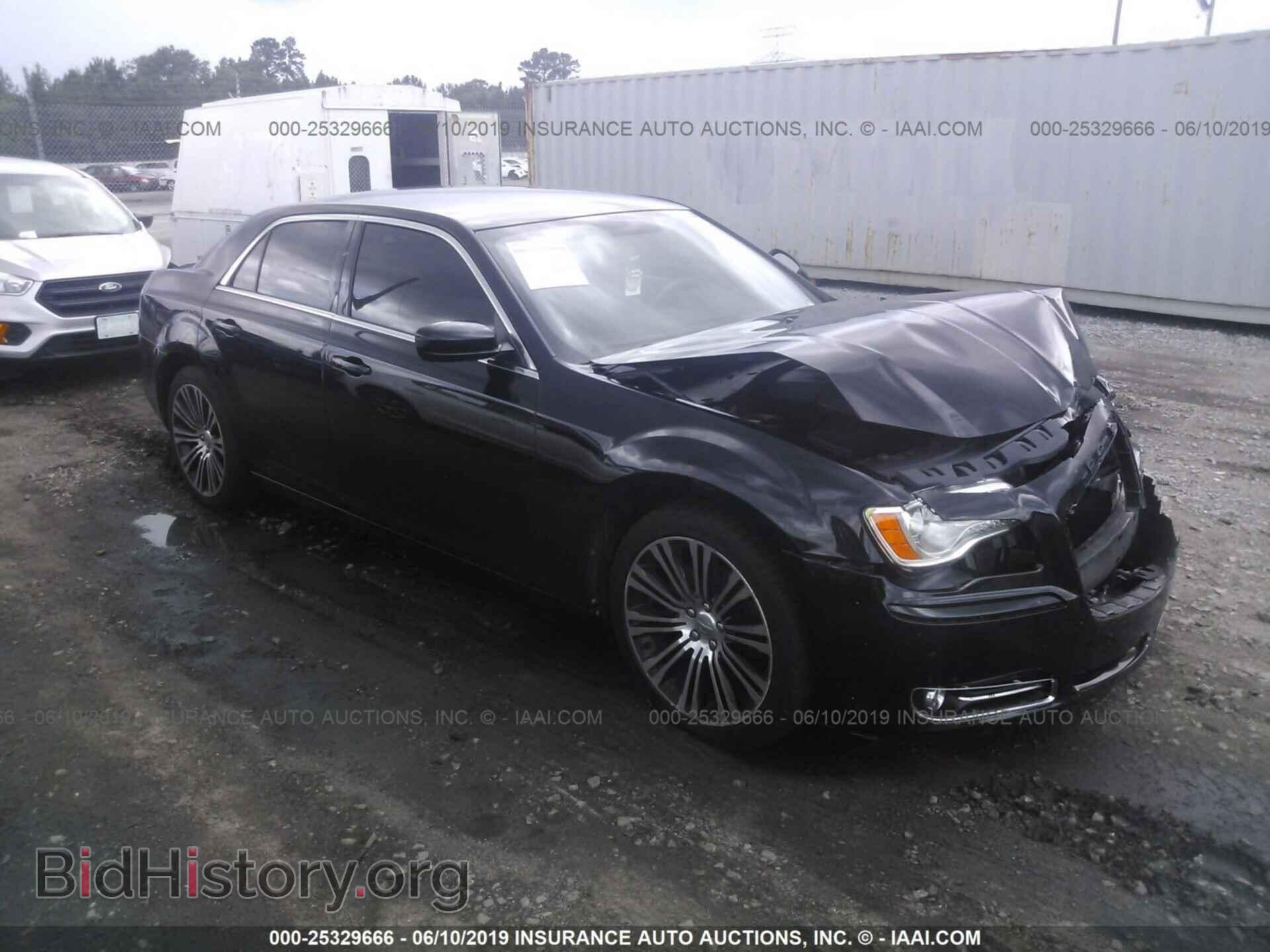 Photo 2C3CCABG4DH532670 - CHRYSLER 300 2013