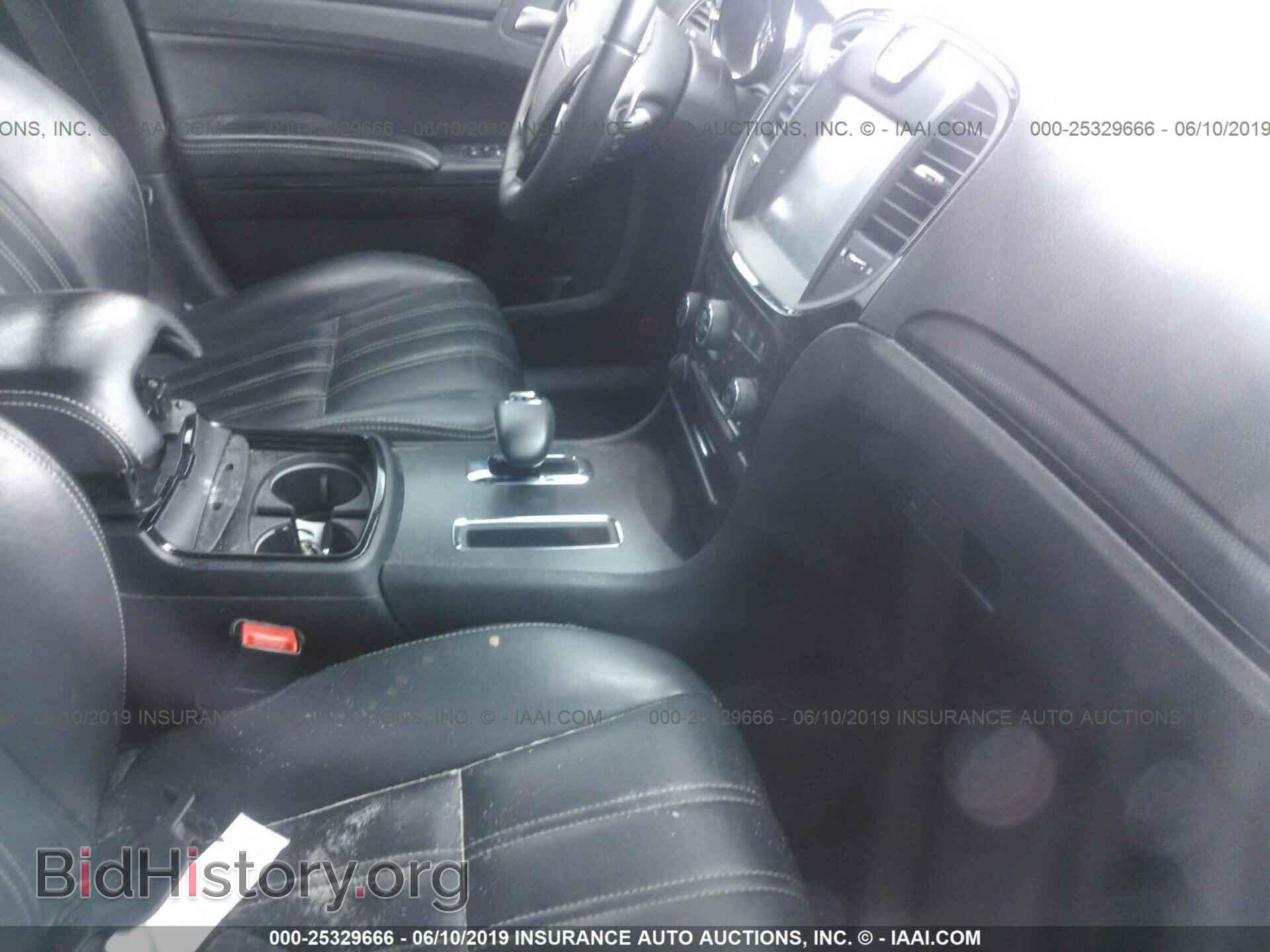 2013 CHRYSLER 300 - VIN: 2C3CCABG4DH532670 - Фото 5