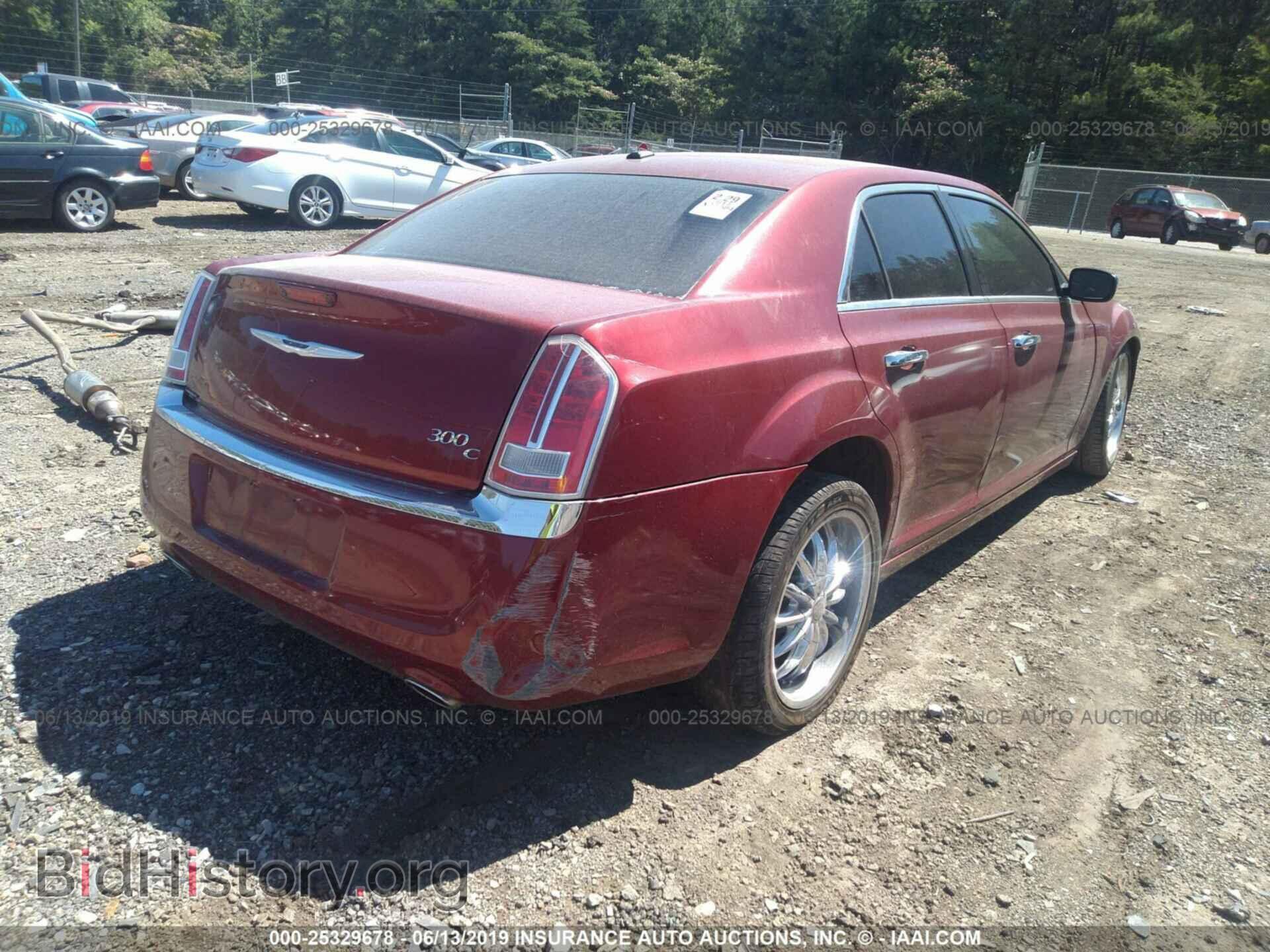 2014 CHRYSLER 300C - VIN: 2C3CCAEG4EH354904 - Фото 4