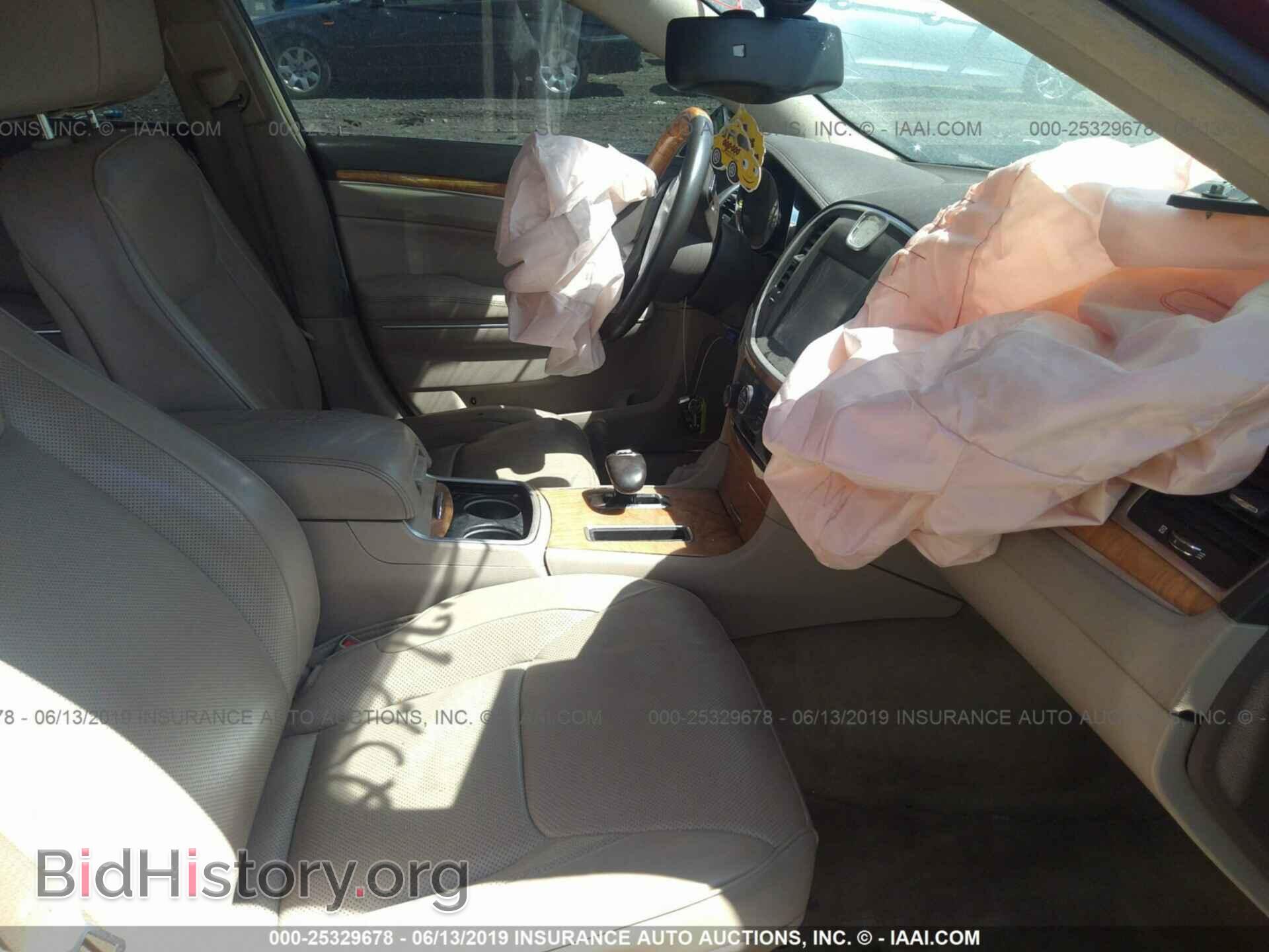2014 CHRYSLER 300C - VIN: 2C3CCAEG4EH354904 - Фото 5
