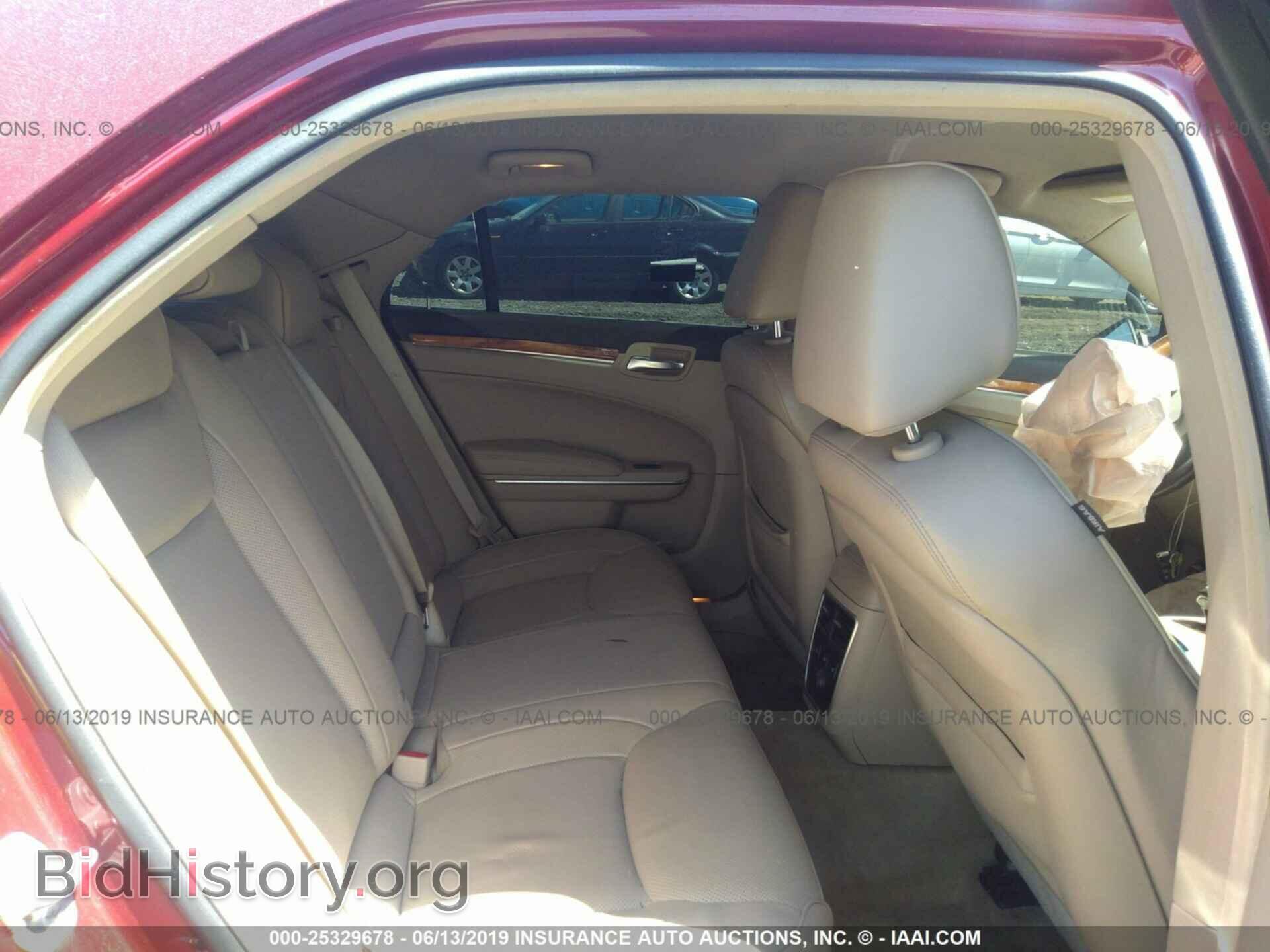 2014 CHRYSLER 300C - VIN: 2C3CCAEG4EH354904 - Фото 8