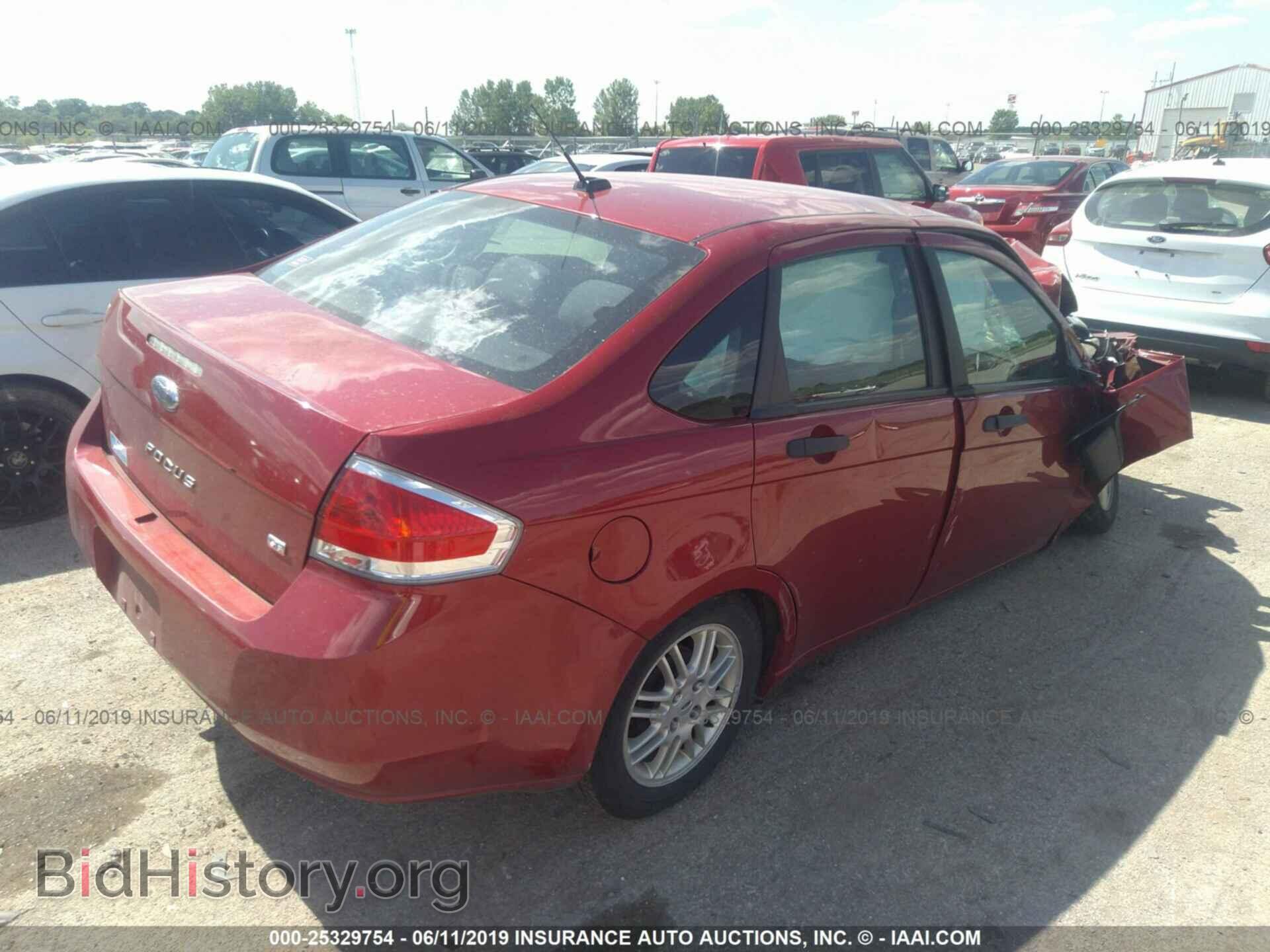 2011 FORD FOCUS - VIN: 1FAHP3FN1BW187869 - Фото 4