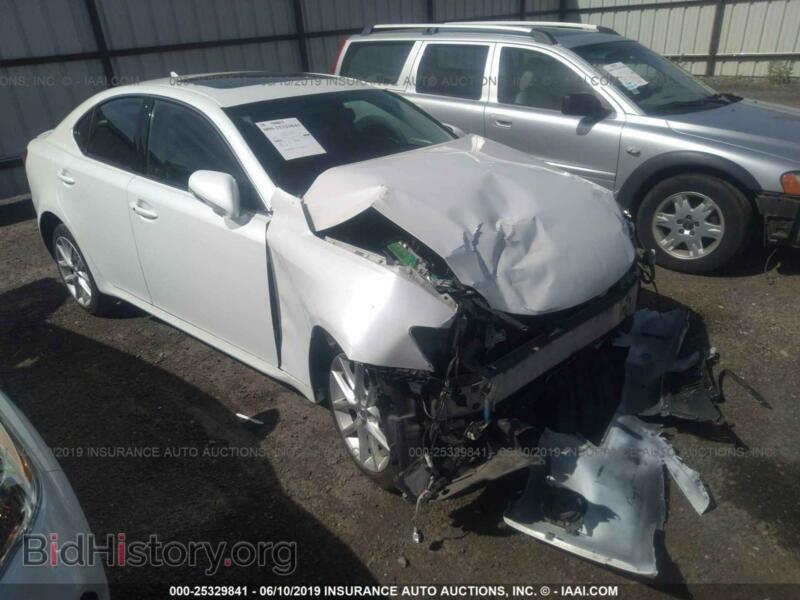 2011 Lexus IS 250 (VIN JTHCF5C20B5046423) — фото 1 из 10, IAAI, повреждение: передняя часть