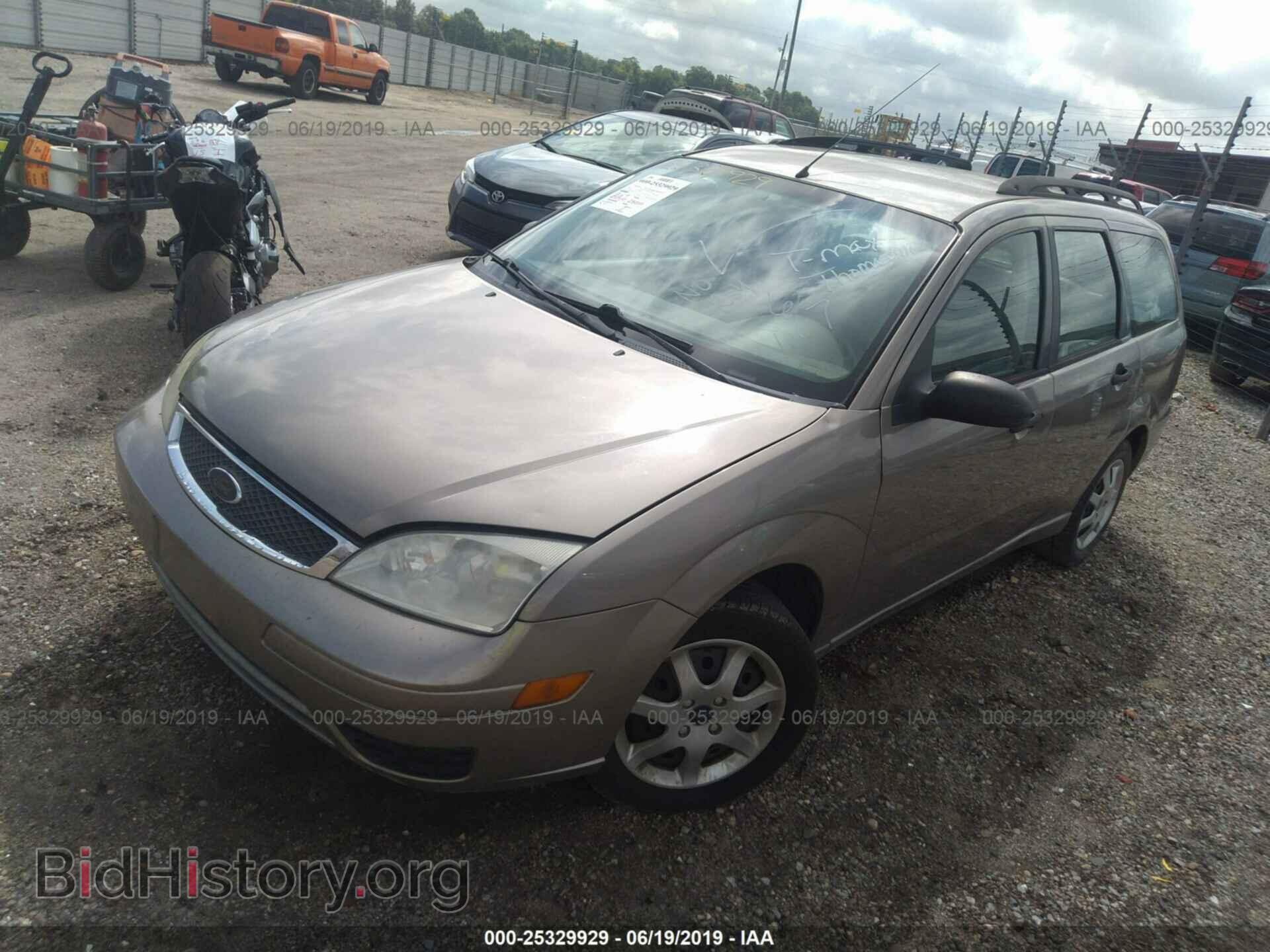 2005 FORD FOCUS - VIN: 1FAFP36N55W264223 - Фото 2