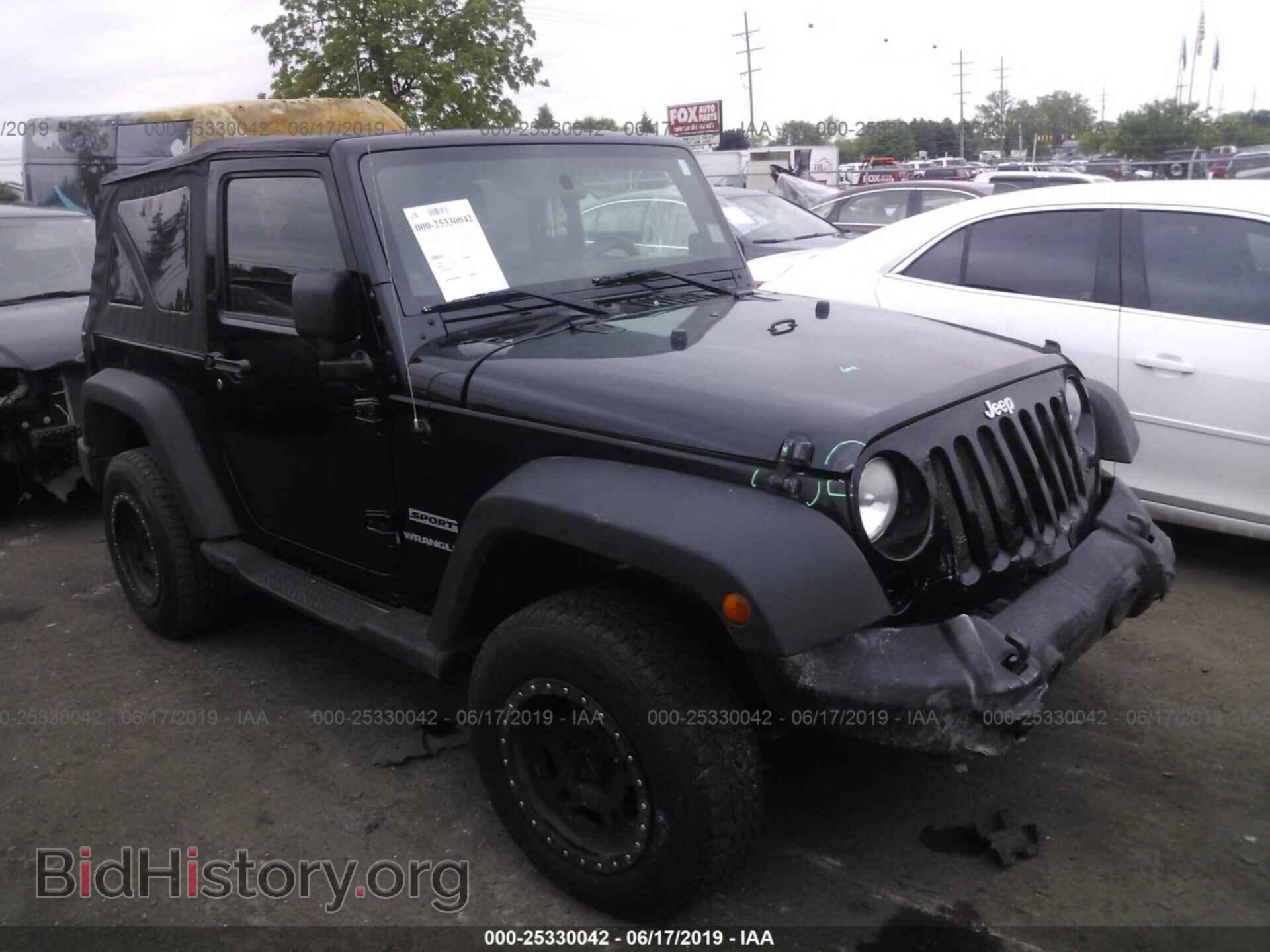 Photo 1J4AA2D18BL620963 - JEEP WRANGLER 2011