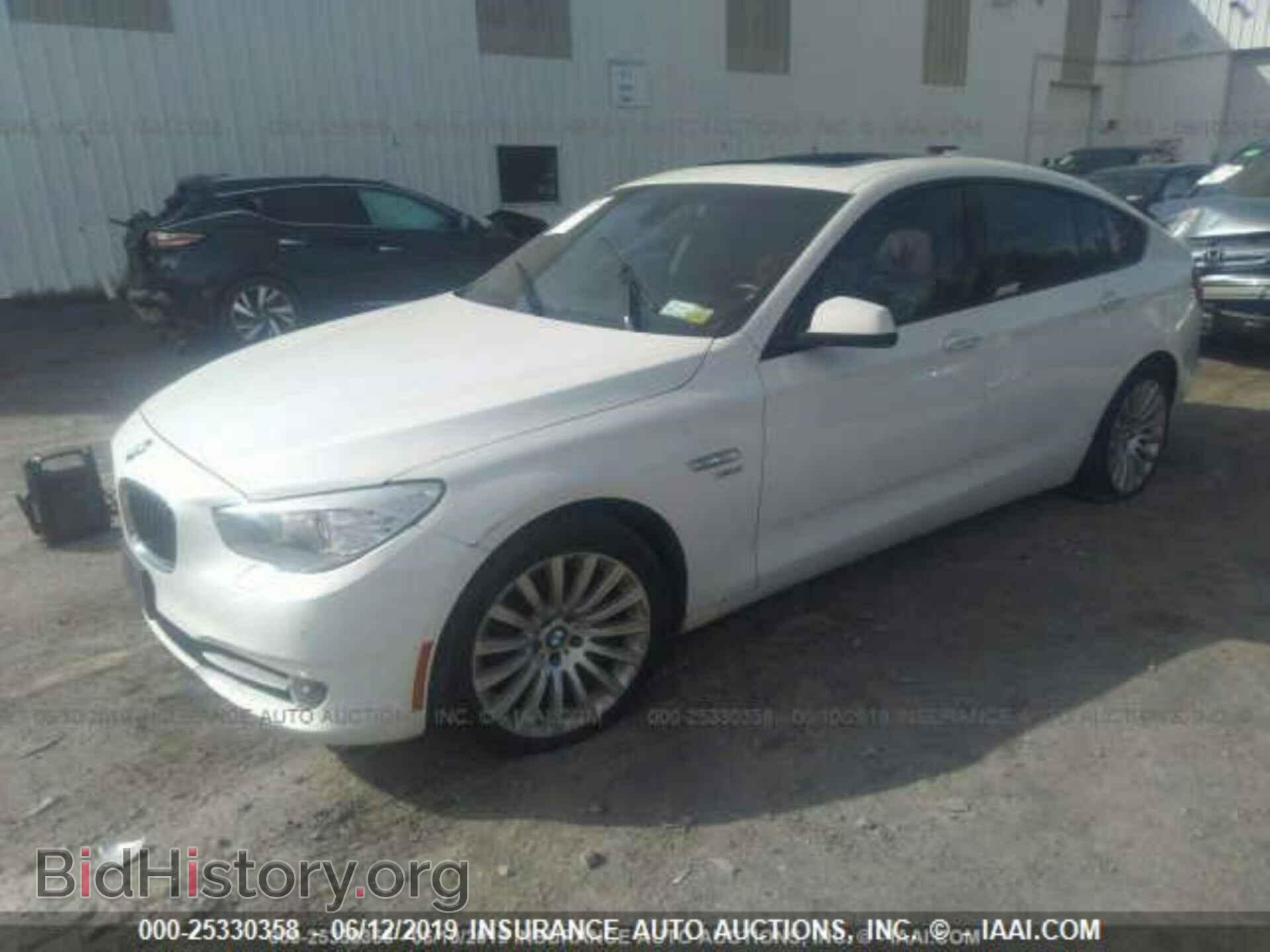 2012 BMW 535 - VIN: WBASP2C54CC338685 - Photo 2