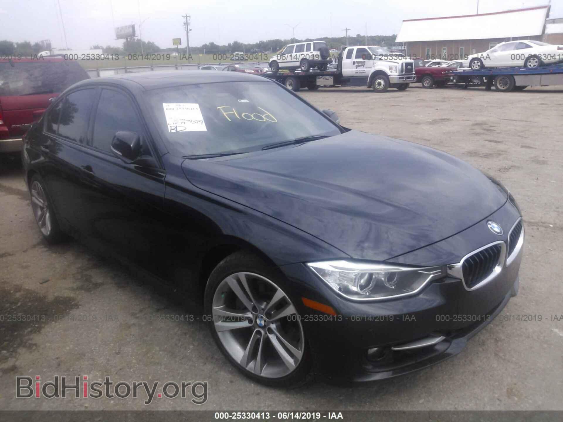 Photo WBA3A9C50EF479219 - BMW 335 2014
