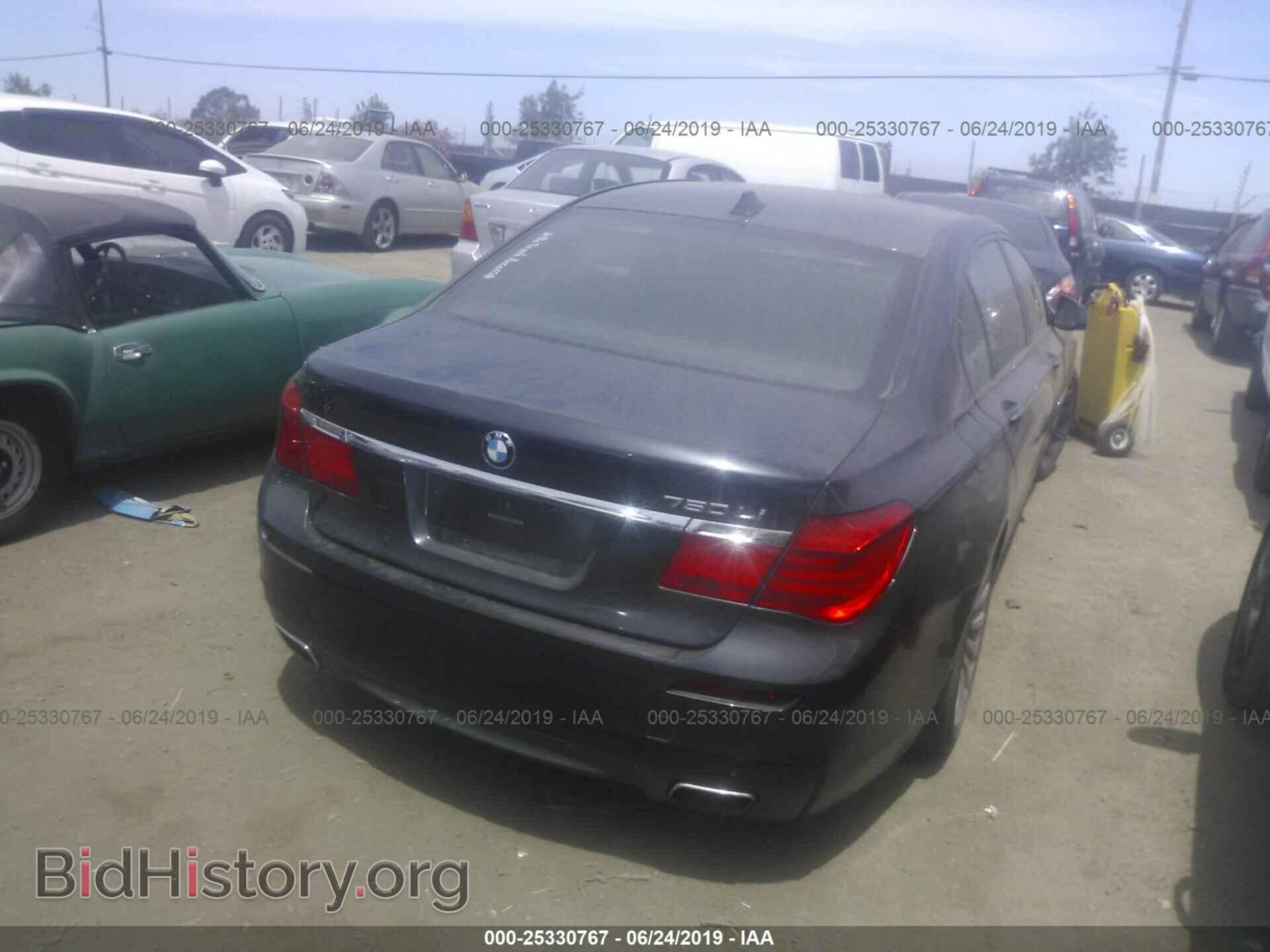 2011 BMW 750 - VIN: WBAKC8C58BC433568 - Фото 4