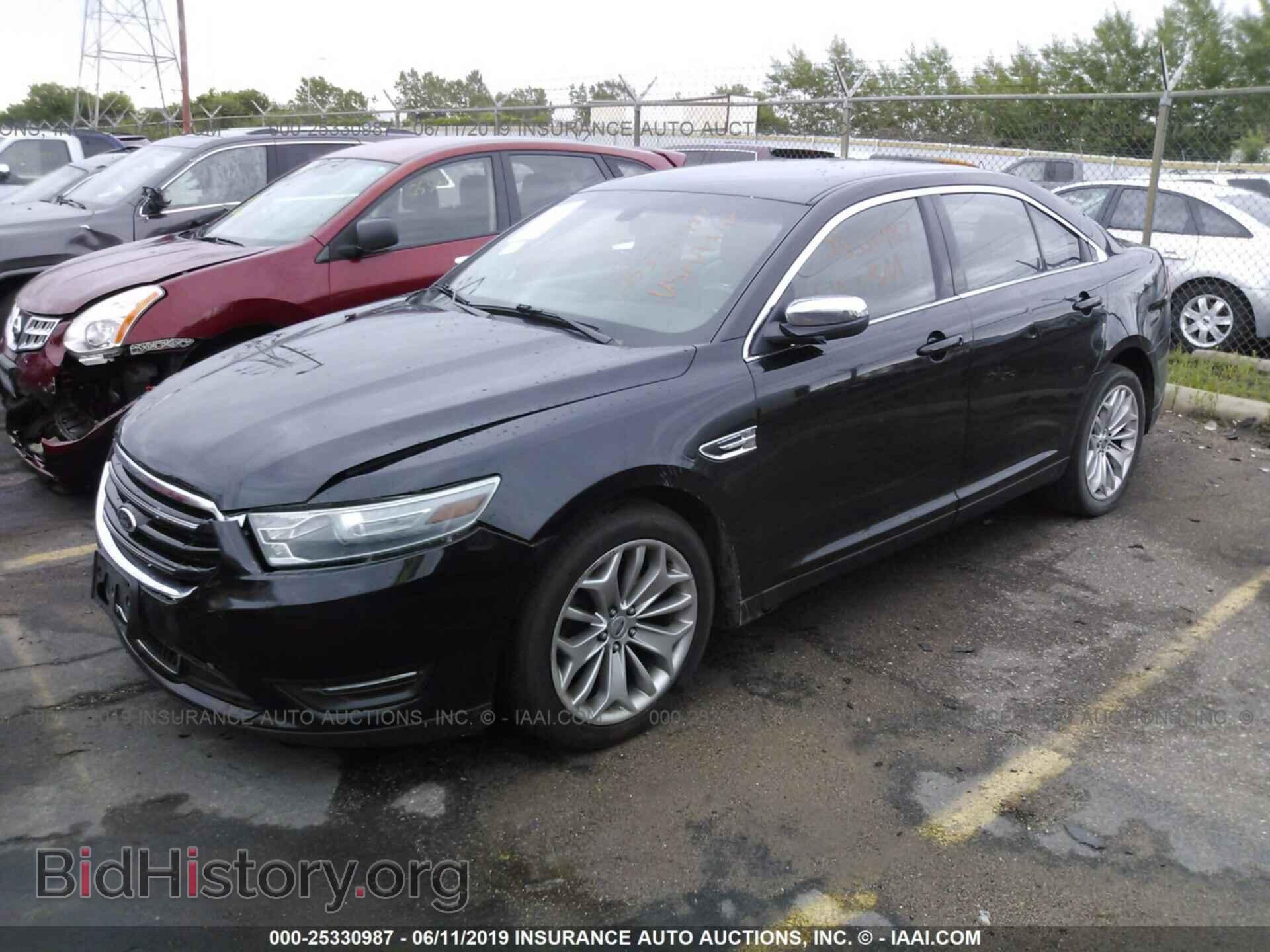 2013 FORD TAURUS - VIN: 1FAHP2F89DG221817 - Фото 2
