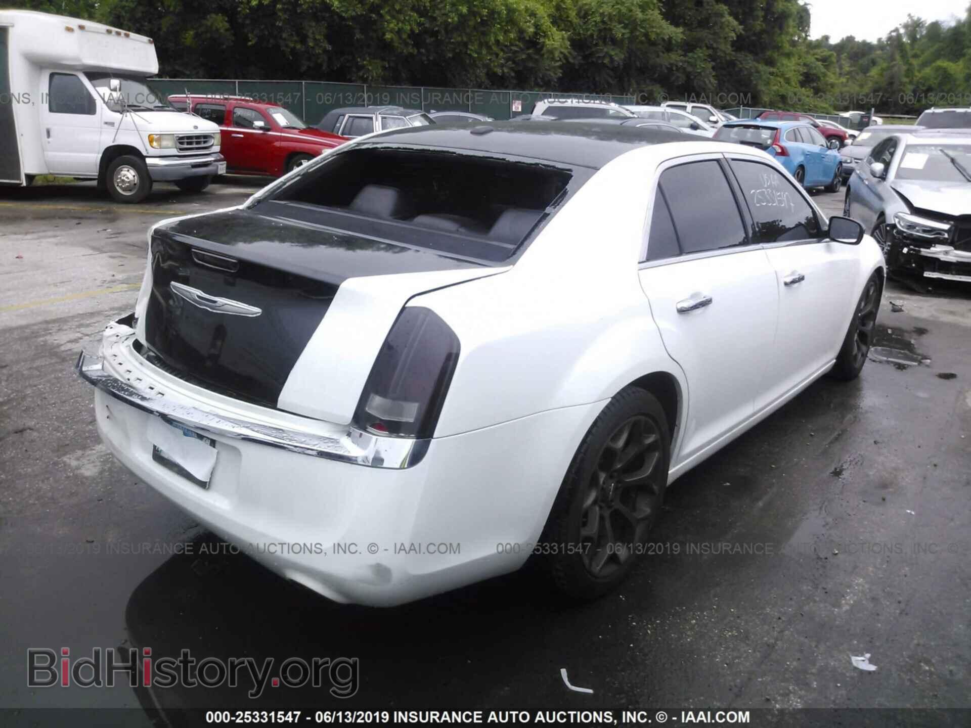 2014 CHRYSLER 300C - VIN: 2C3CCAET0EH117825 - Photo 4