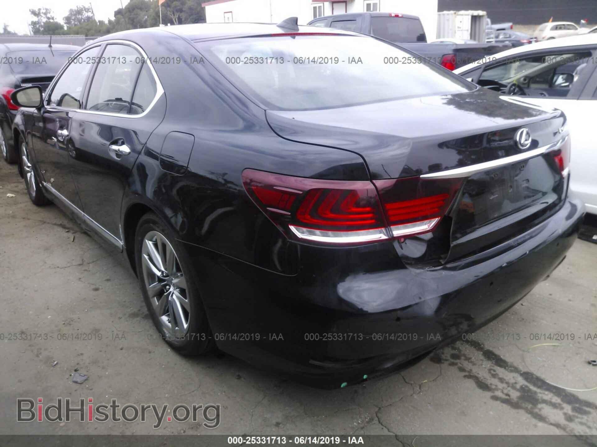 2016 LEXUS LS - VIN: JTHBL5EF2G5139164 - Фото 3