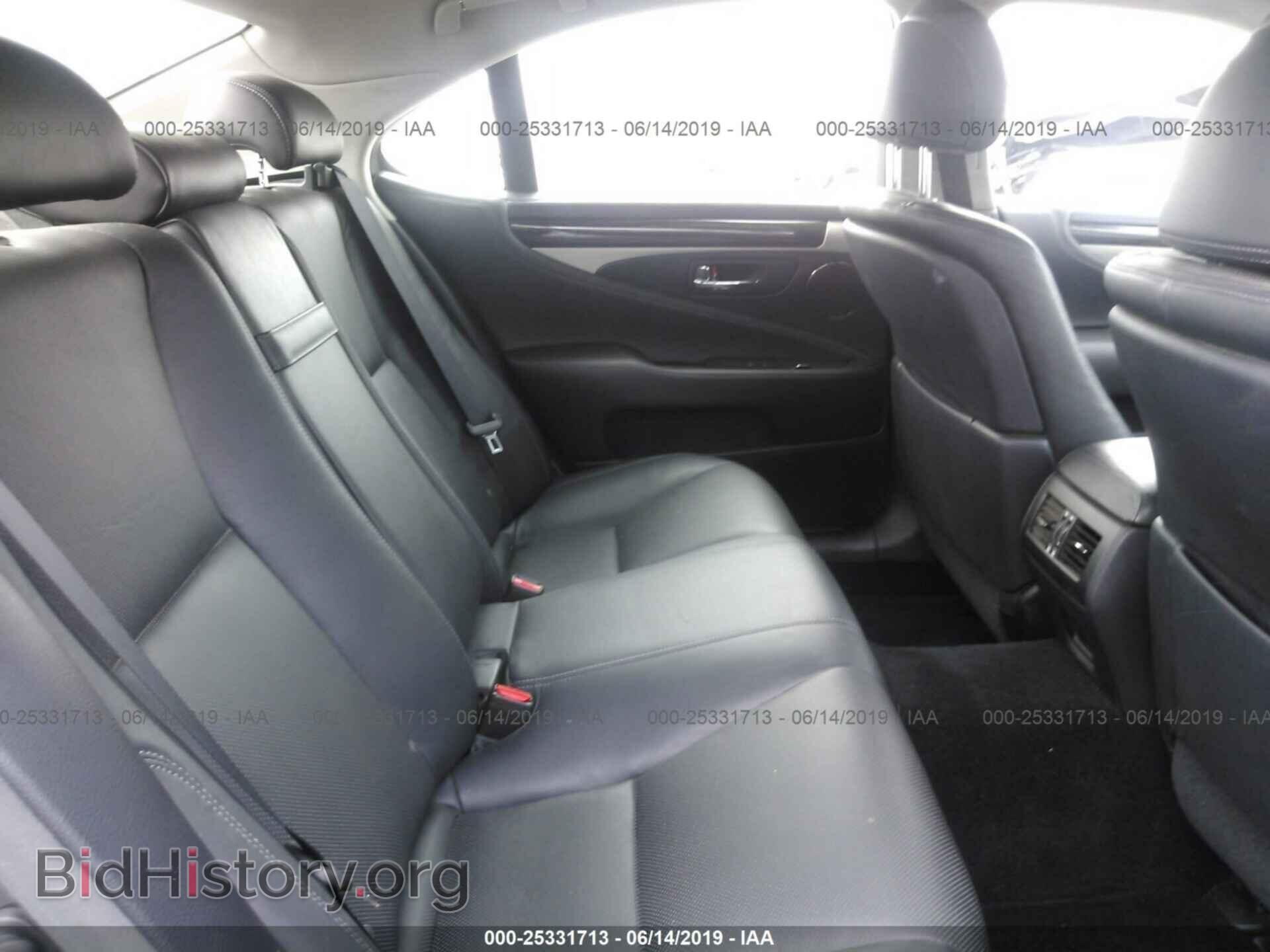 2016 LEXUS LS - VIN: JTHBL5EF2G5139164 - Фото 8