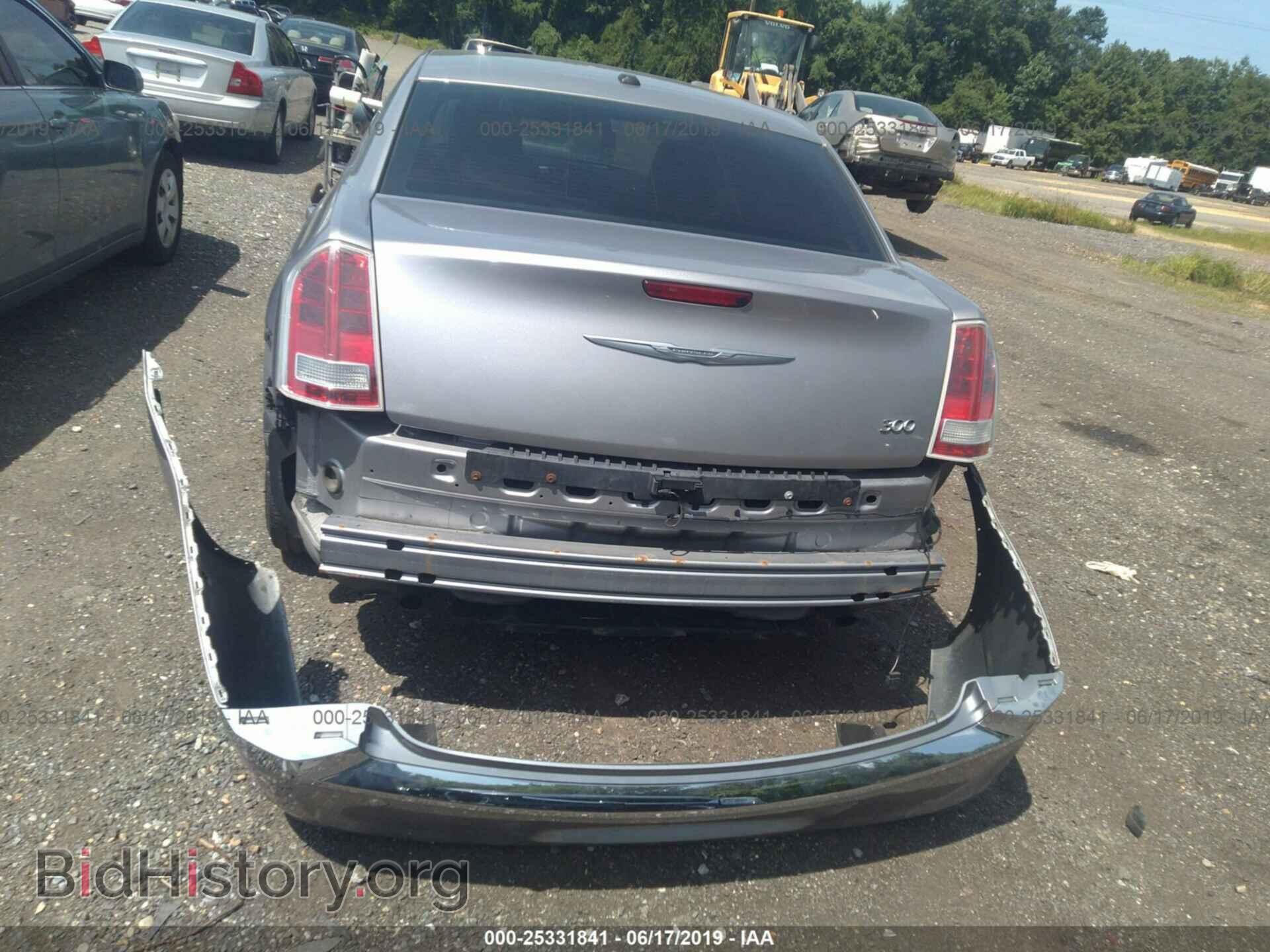2013 CHRYSLER 300 - VIN: 2C3CCAAG3DH572322 - Фото 6