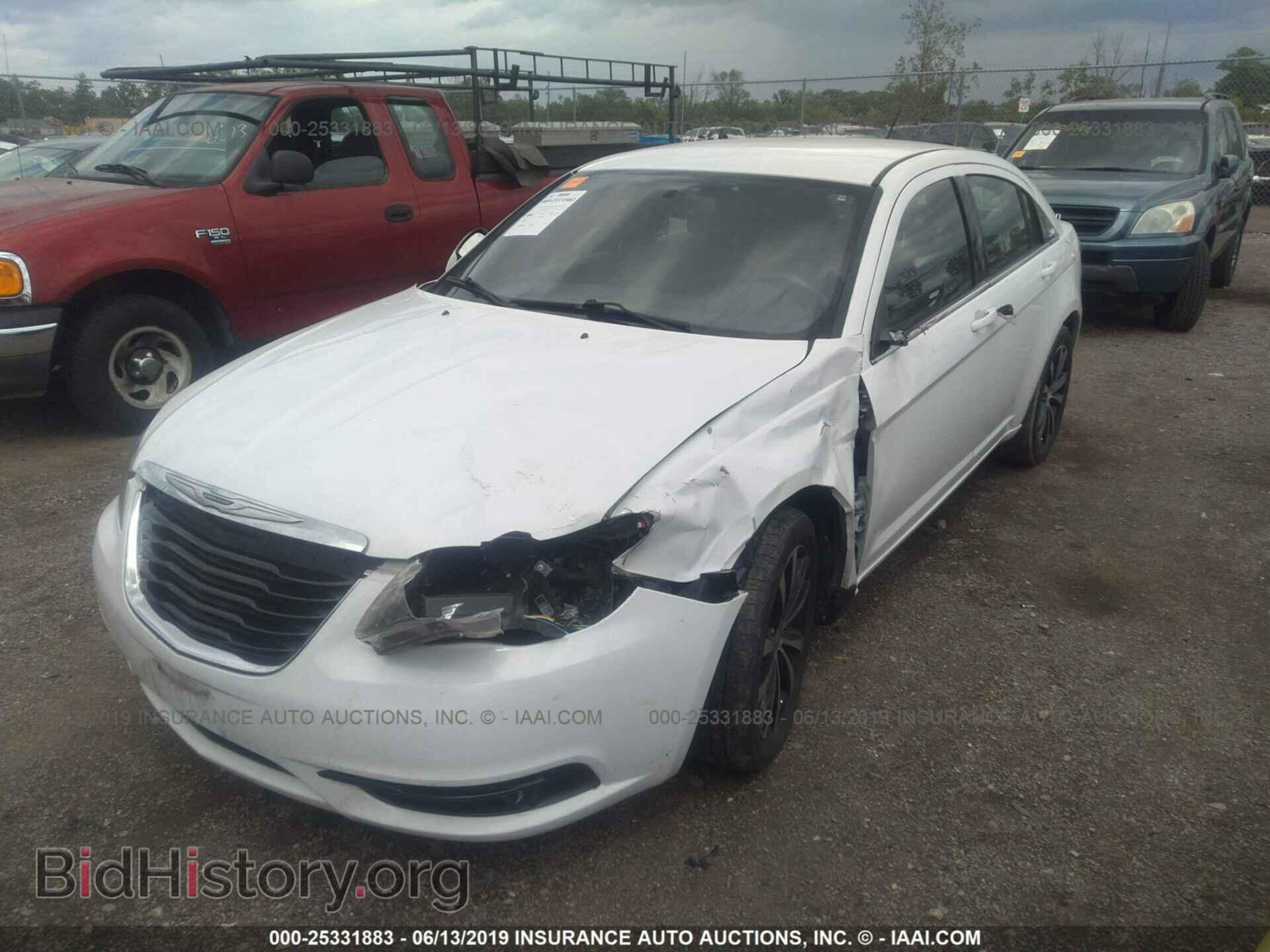 2013 CHRYSLER 200 - VIN: 1C3CCBBB2DN514217 - Photo 2