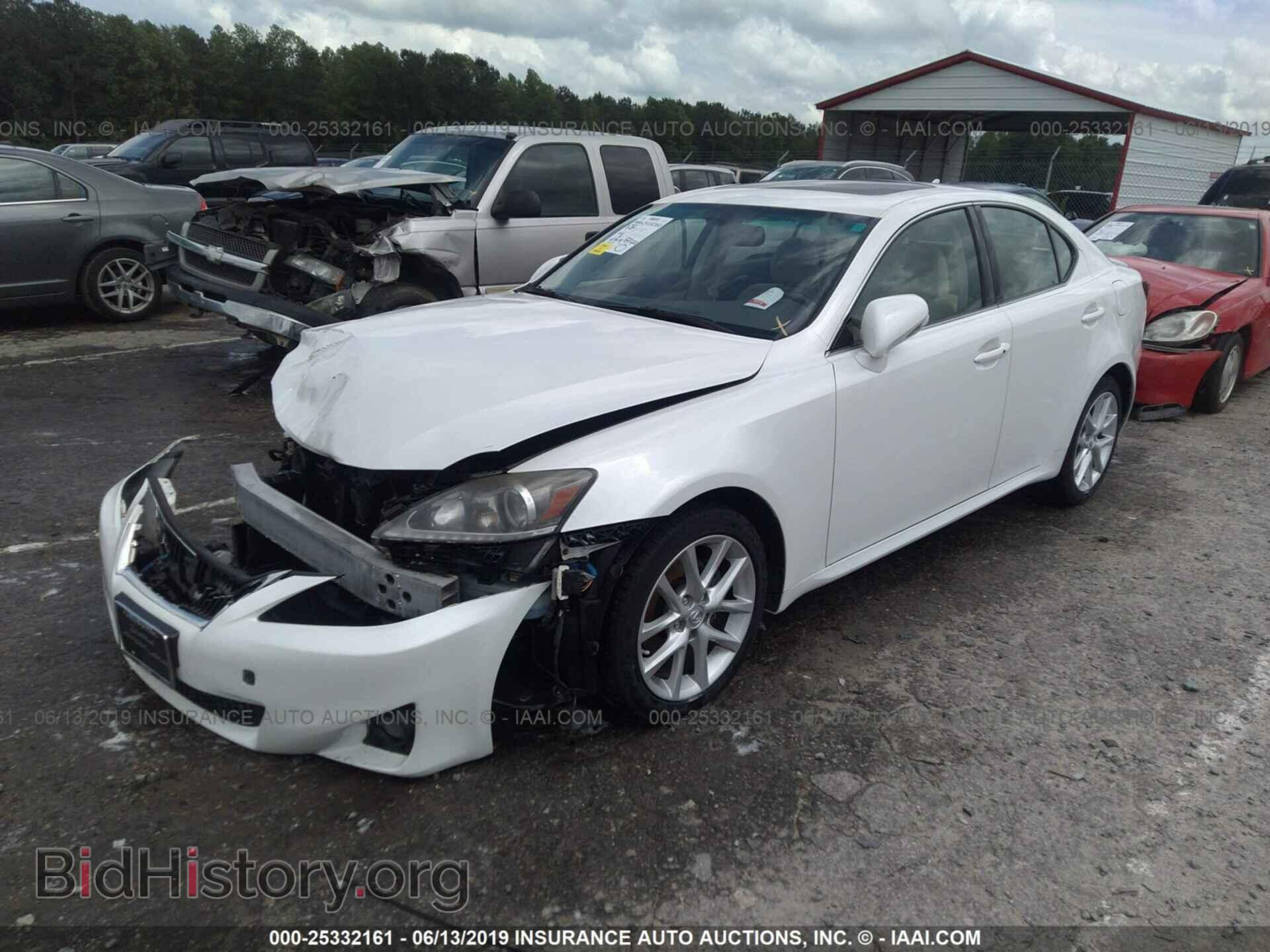 2011 LEXUS IS - VIN: JTHCF5C22B5048819 - Фото 2