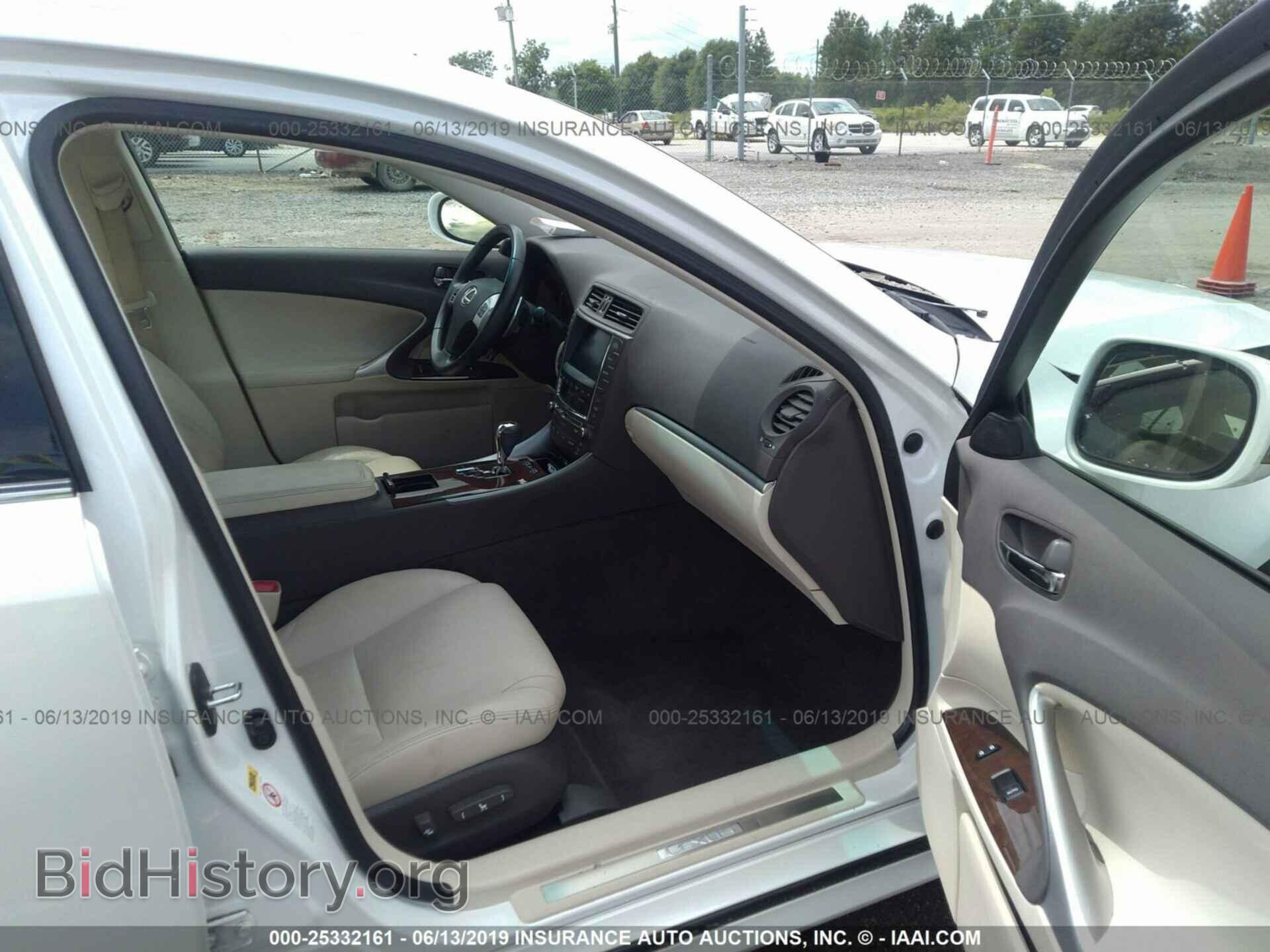 2011 LEXUS IS - VIN: JTHCF5C22B5048819 - Фото 5