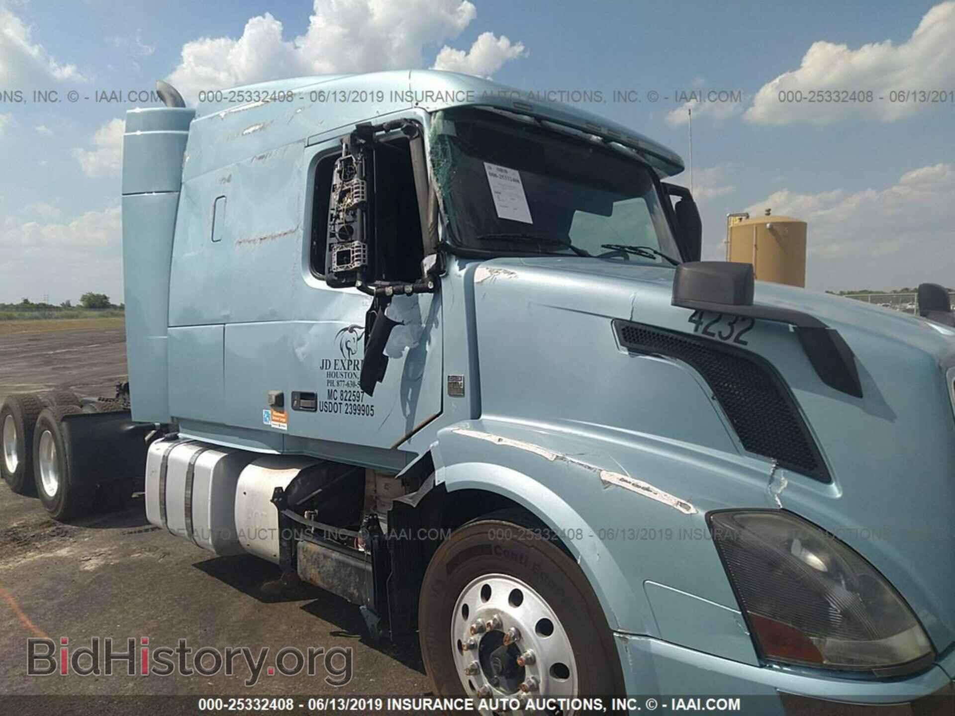 2013 VOLVO VN - VIN: 4V4NC9EH1DN141091 - Фото 6